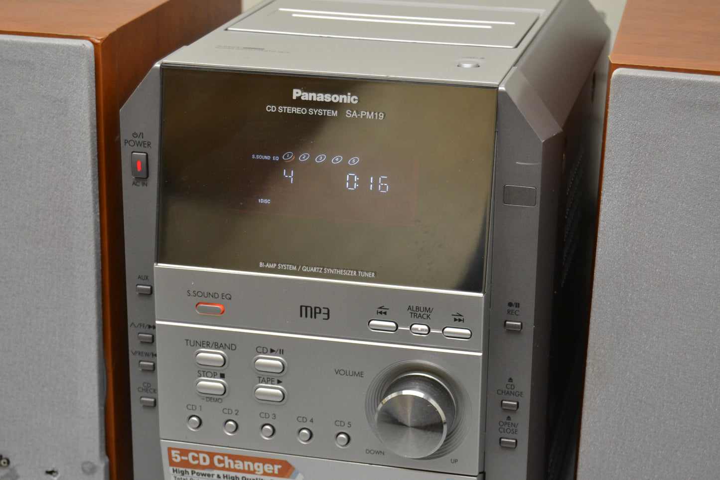 Panasonic SA-PM19 Mini Stereo System * Cd, Cassette, Radio & Speakers