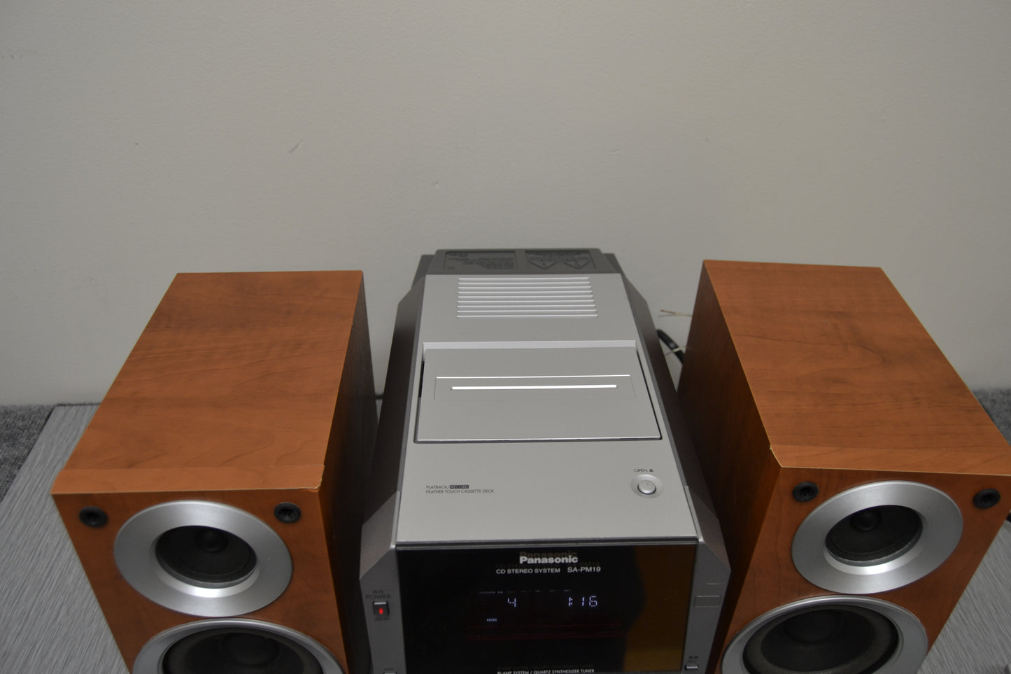 Panasonic SA-PM19 Mini Stereo System * Cd, Cassette, Radio & Speakers