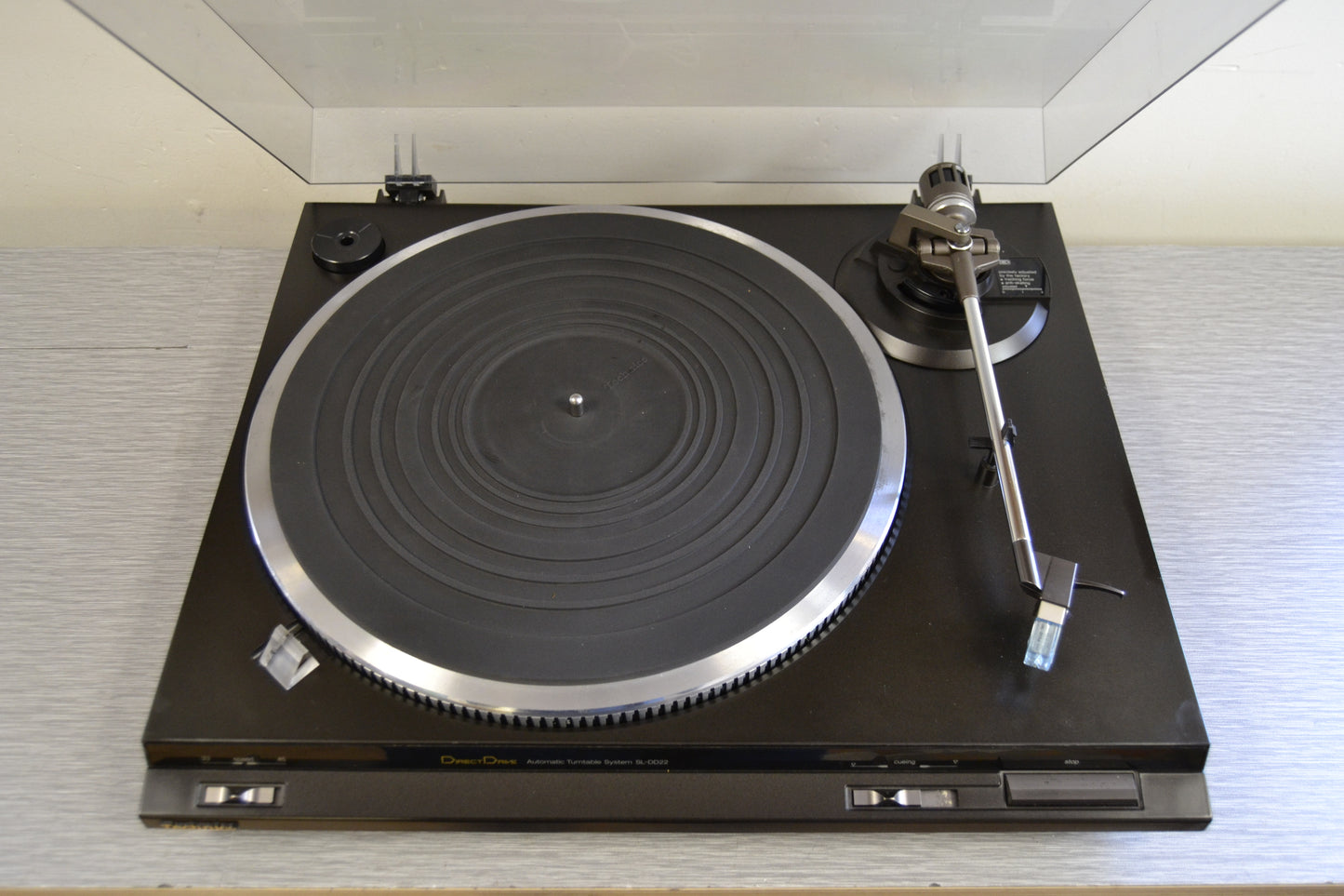 Technics SL-DD22 Direct Drive Turntable