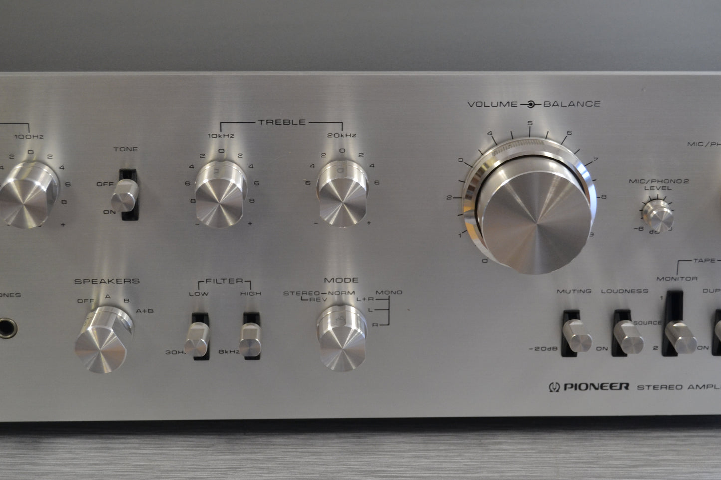 Pioneer SA-8500 Integrated Amplifier