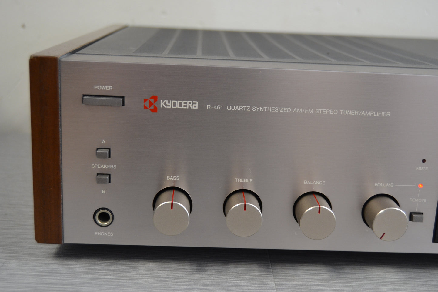 Kyocera R461 Stereo Receiver