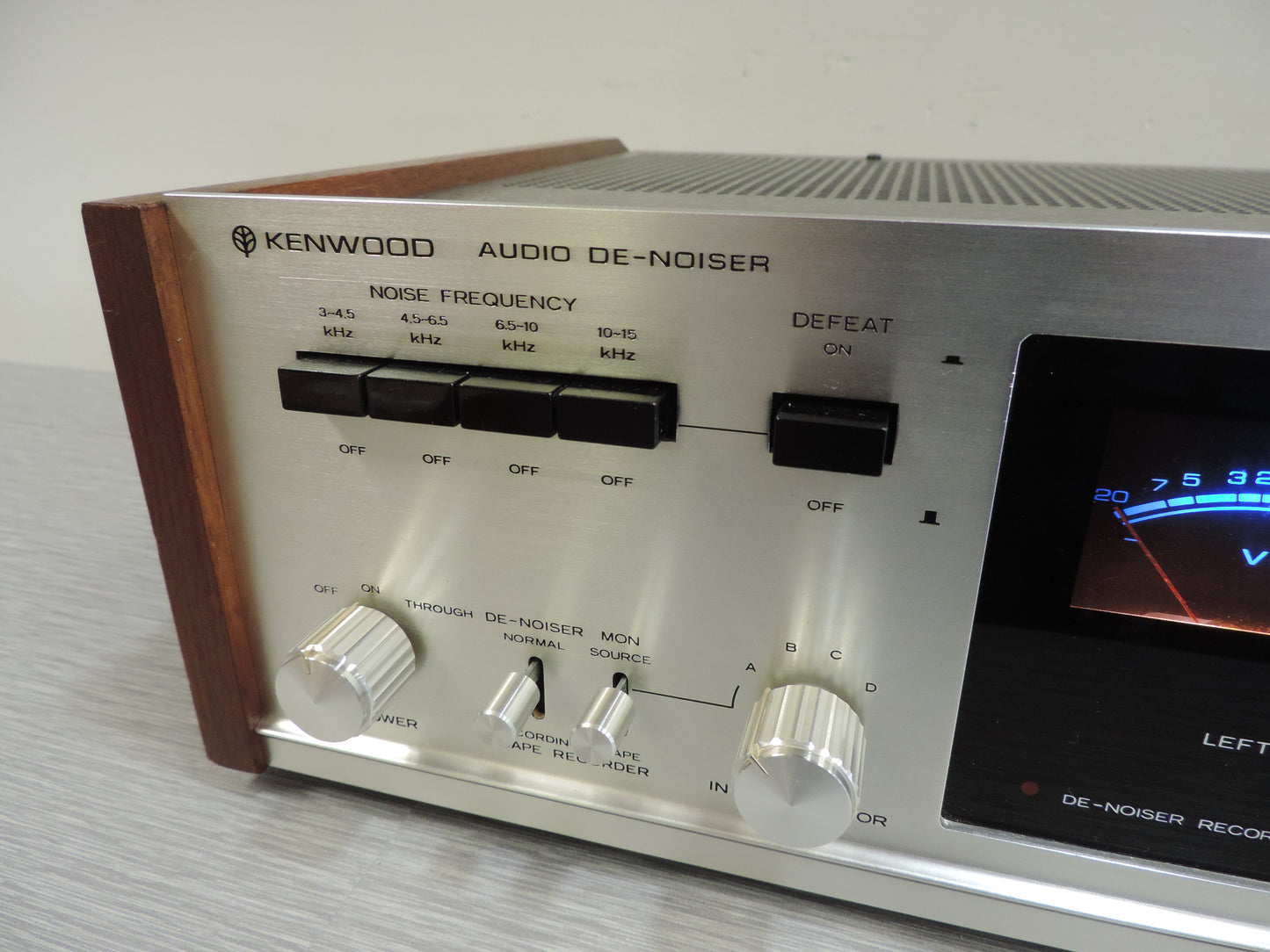 Kenwood KF-8011 Solid State Audio De-Noiser (1971-74) * Fully Rebuilt & Recapped *