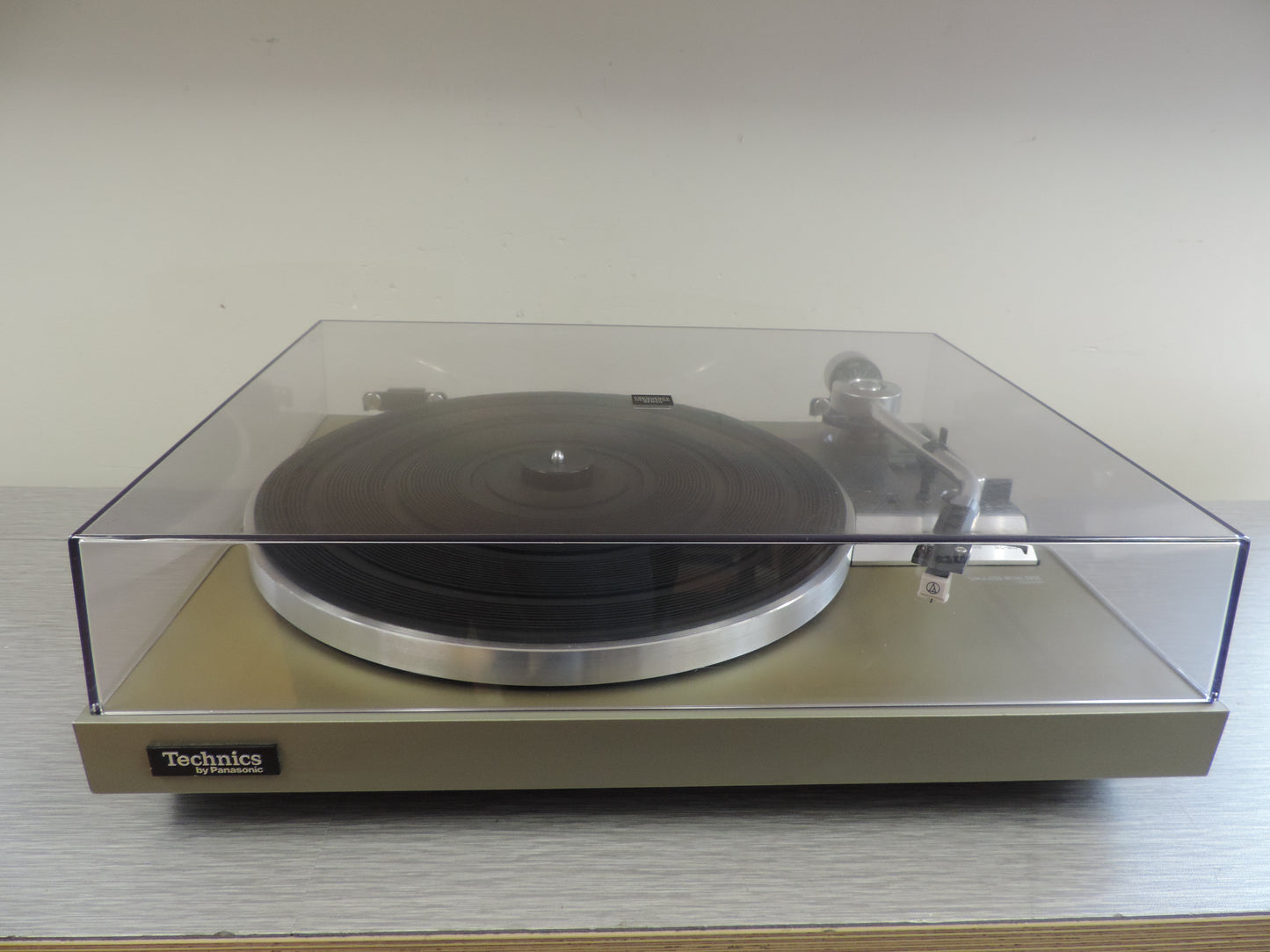 Technics SL-20 Belt Drive Turntable