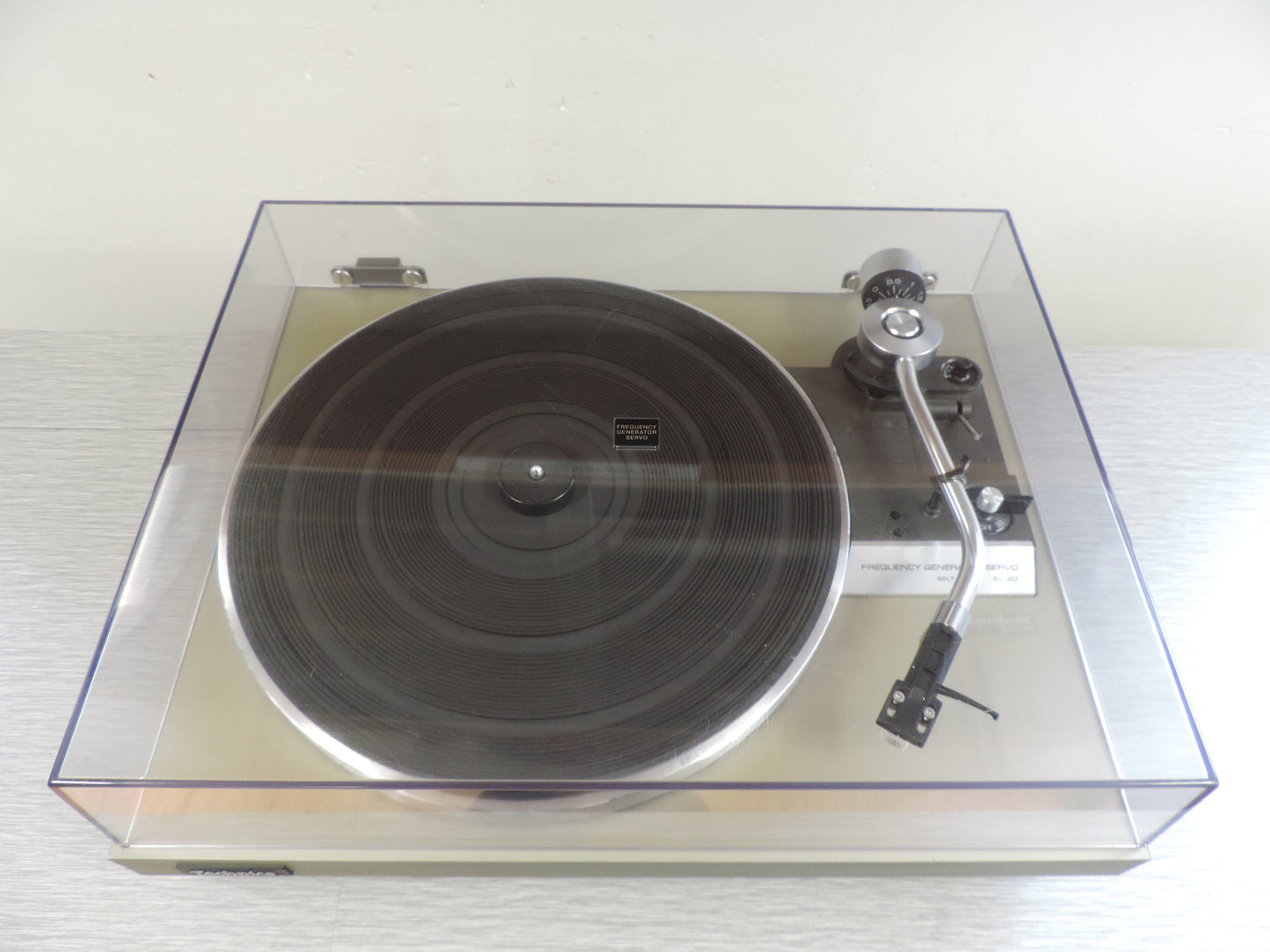 Technics SL-20 Belt Drive Turntable