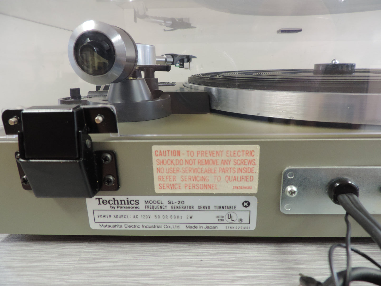 Technics SL-20 Belt Drive Turntable