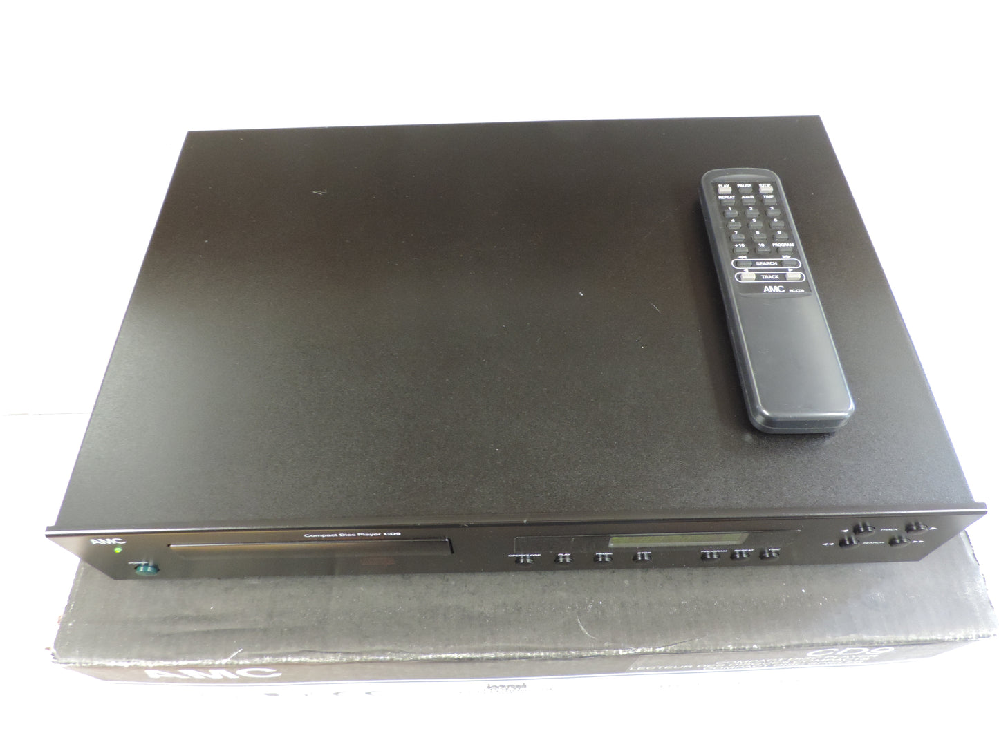 AMC by Veltronics London * CD9 SIngle Cd Player * Remote * Box