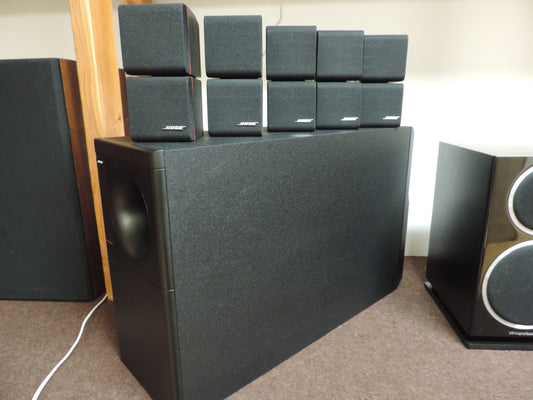 Bose Acoustimass 10 Series II Speakers System * 5 Speakers plus Subwoofer * Cables