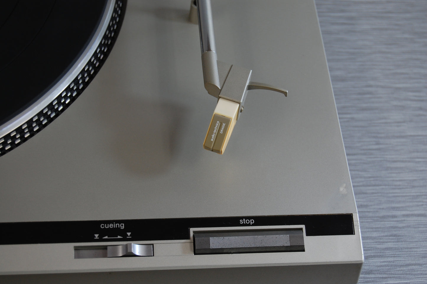 Technics SL-B200 Belt Drive Turntable Semi-Automatic