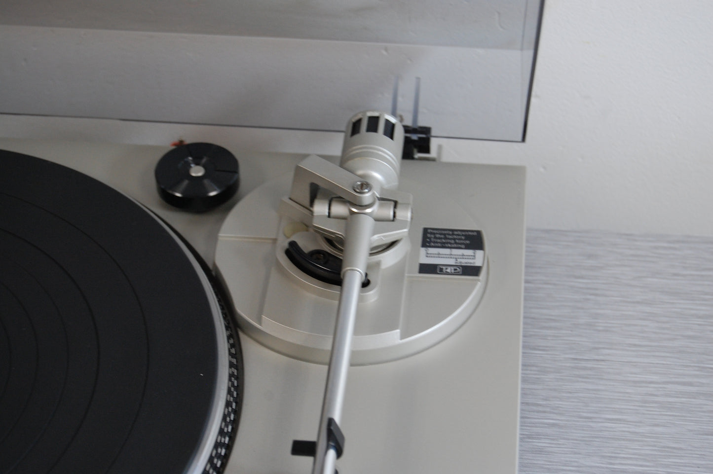 Technics SL-B200 Belt Drive Turntable Semi-Automatic