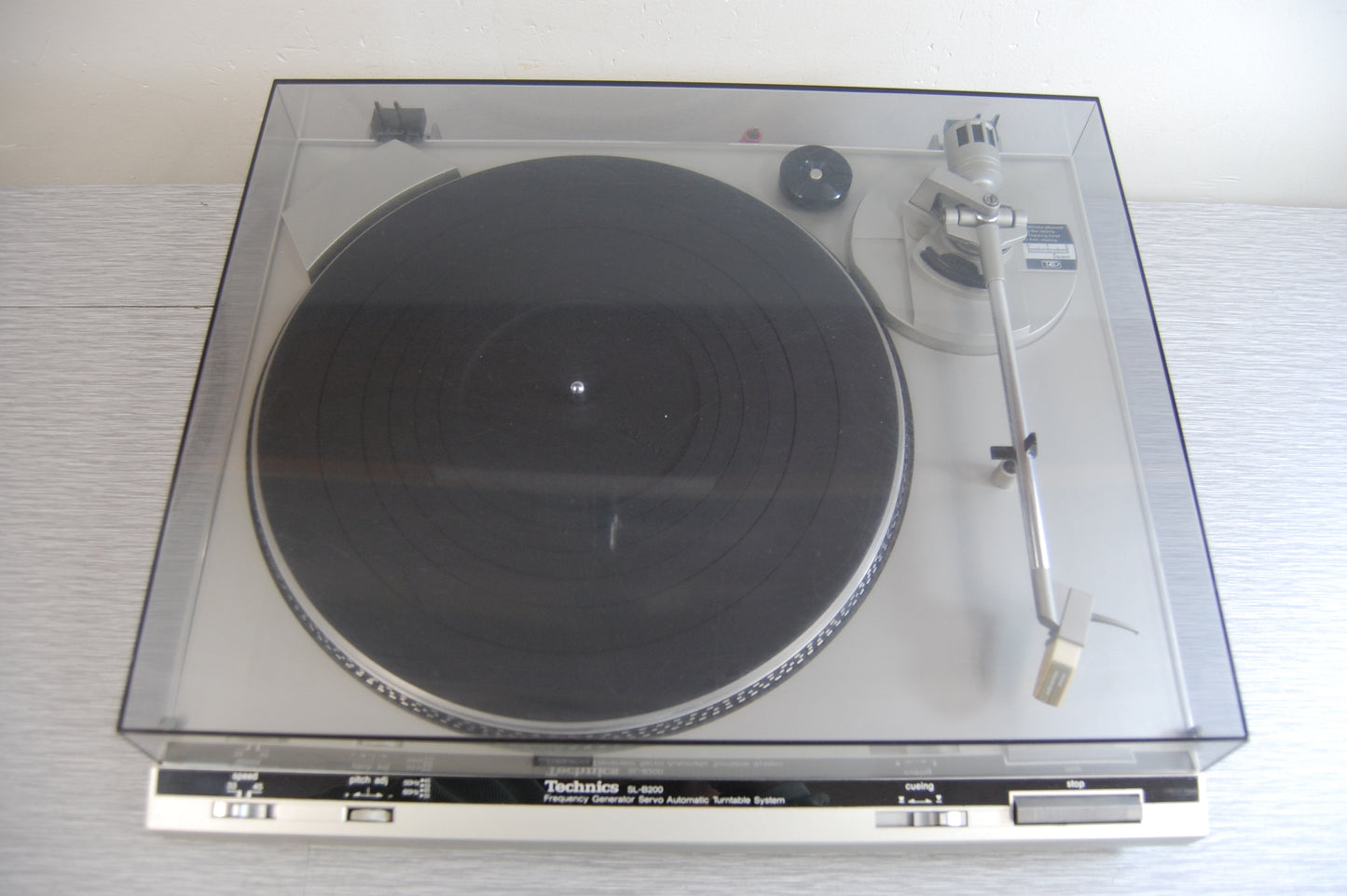 Technics SL-B200 Belt Drive Turntable Semi-Automatic