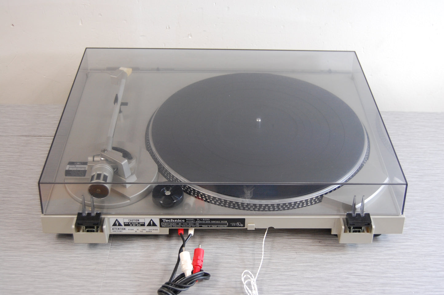 Technics SL-B200 Belt Drive Turntable Semi-Automatic