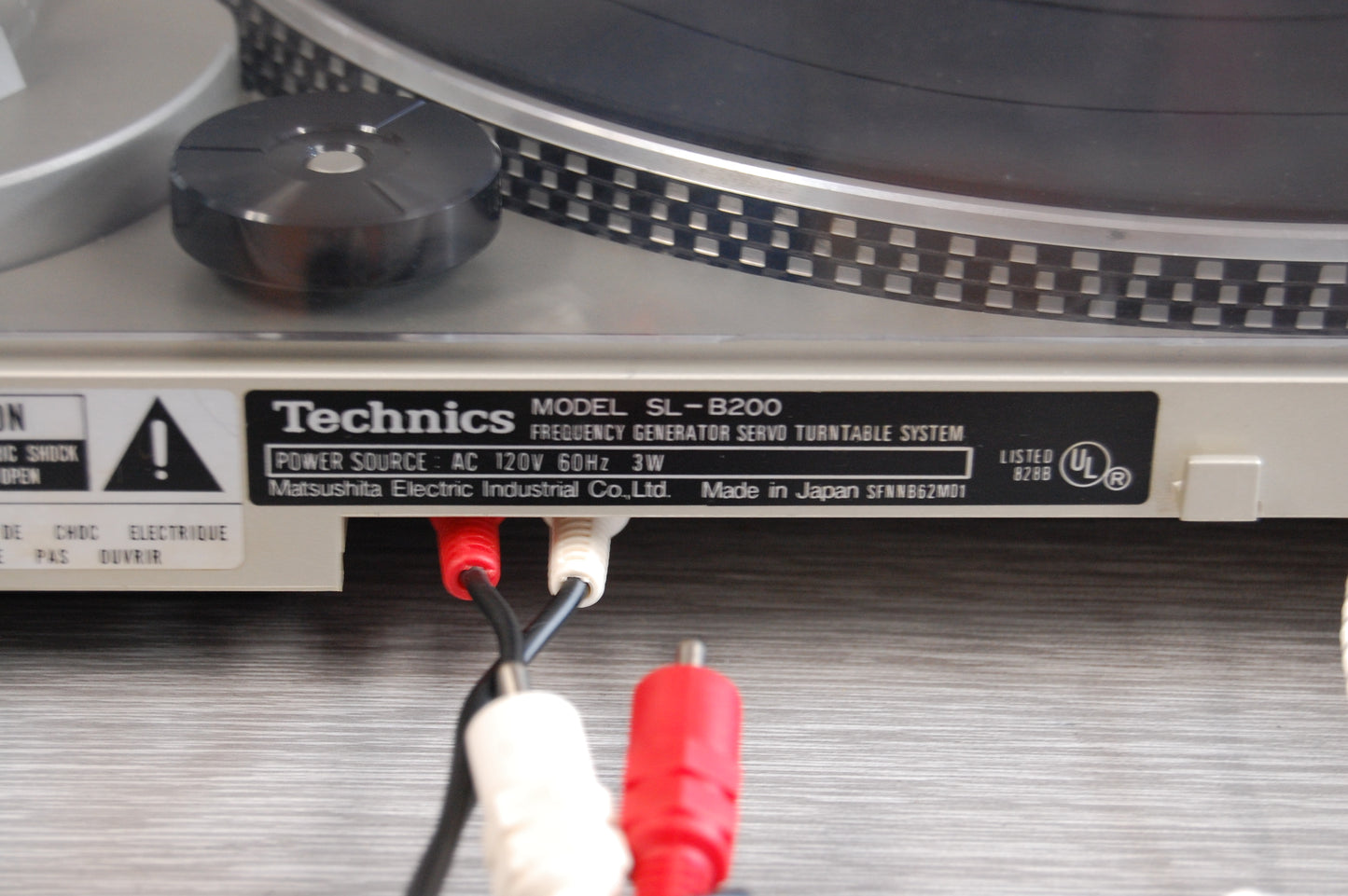 Technics SL-B200 Belt Drive Turntable Semi-Automatic