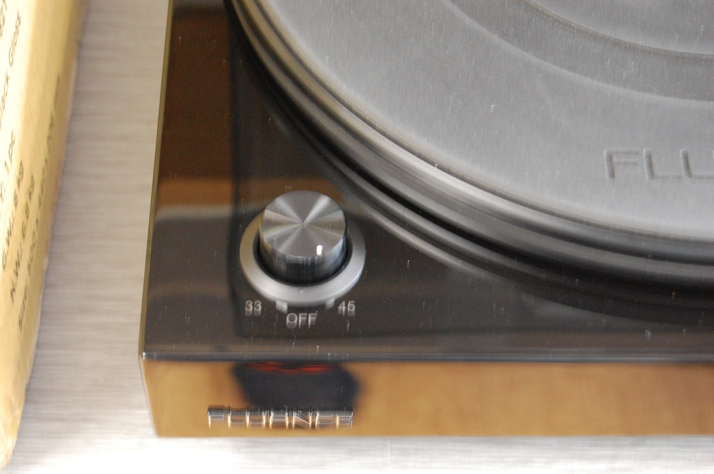 Fluance RT82T Turntable * Box * Manual * Ortofon OM-10 Cartridge