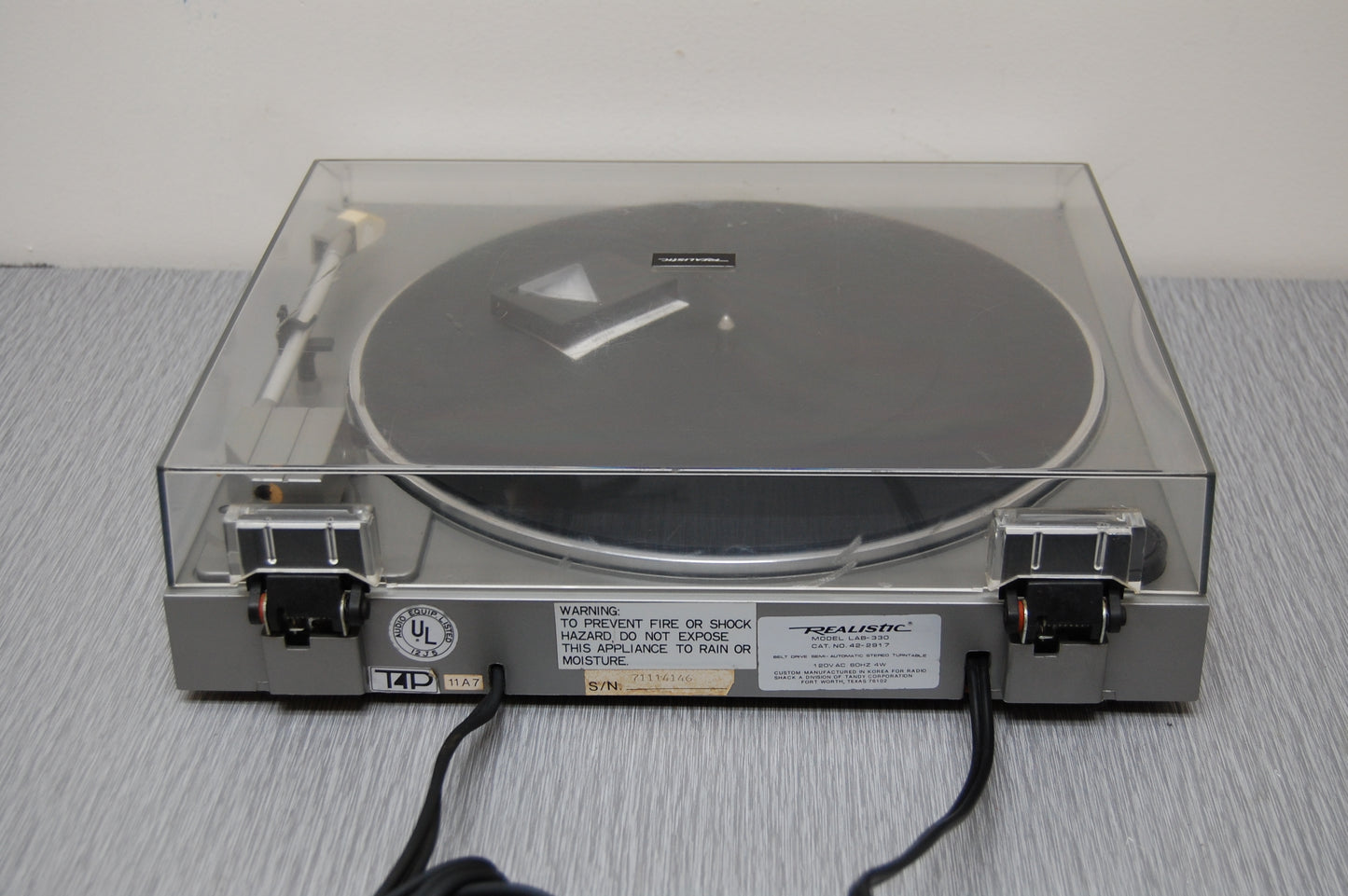 Realistic LAB330 Turntable * Built-in Preamplifier