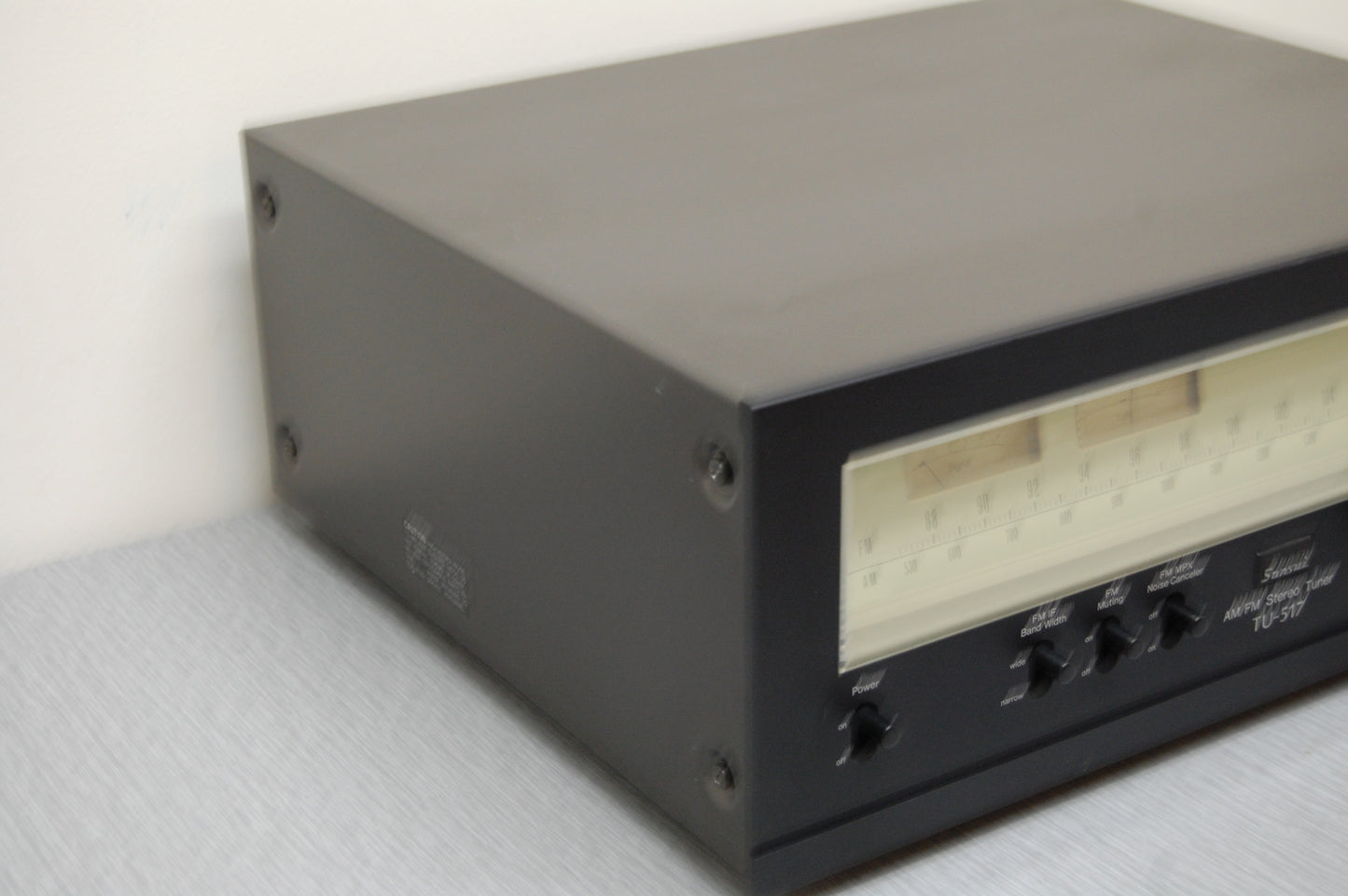 Sansui TU-517 Stereo Tuner