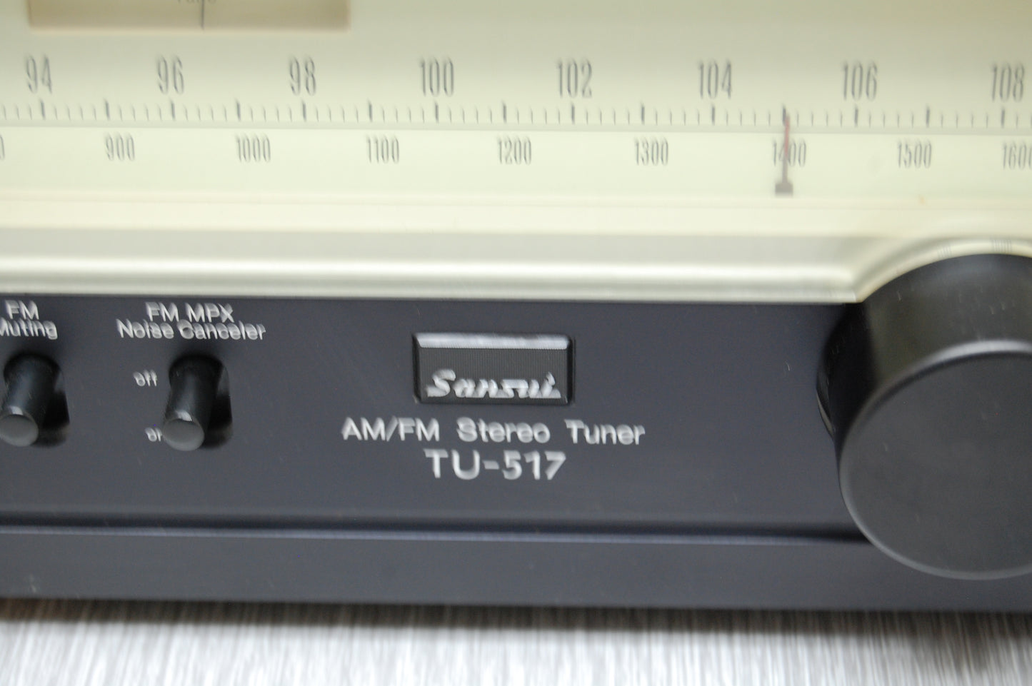 Sansui TU-517 Stereo Tuner