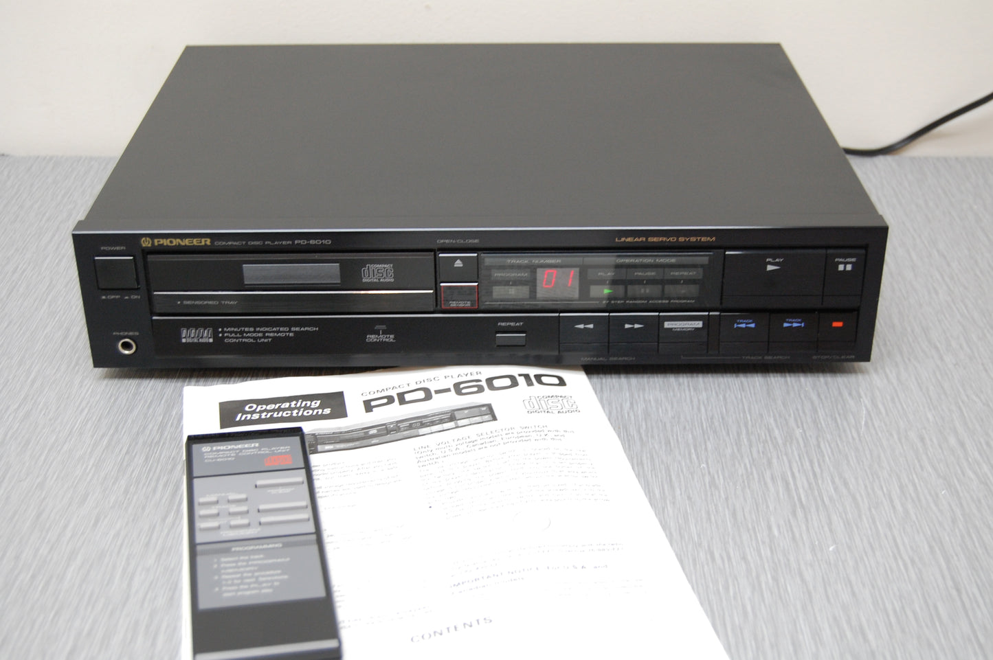 Pioneer PD-6010 Single CD Player * Remote * Manual * 1985