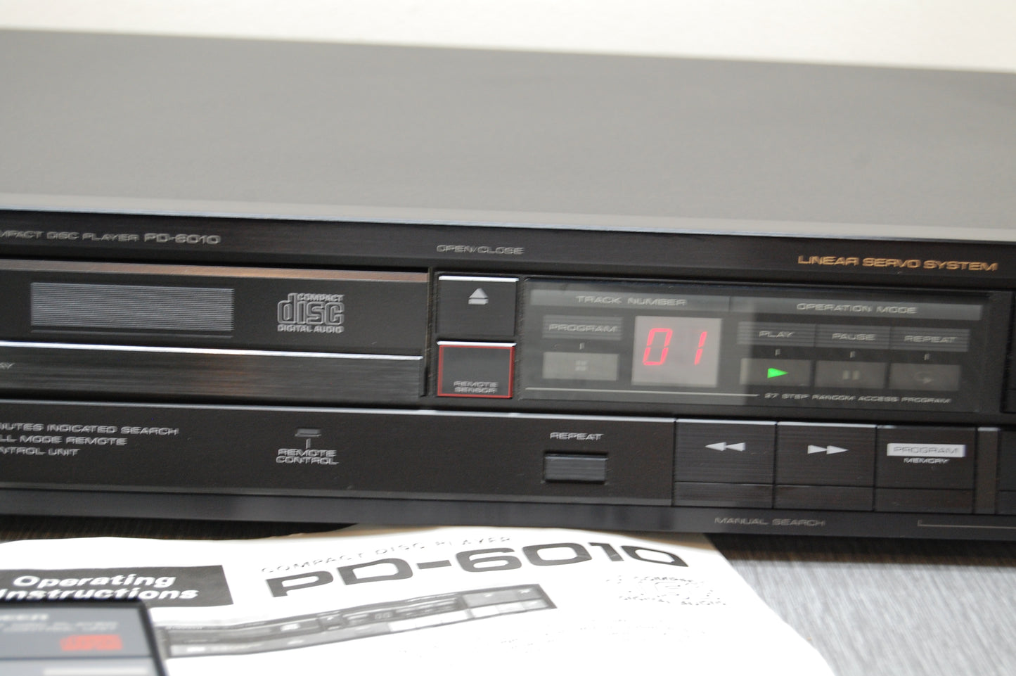 Pioneer PD-6010 Single CD Player * Remote * Manual * 1985