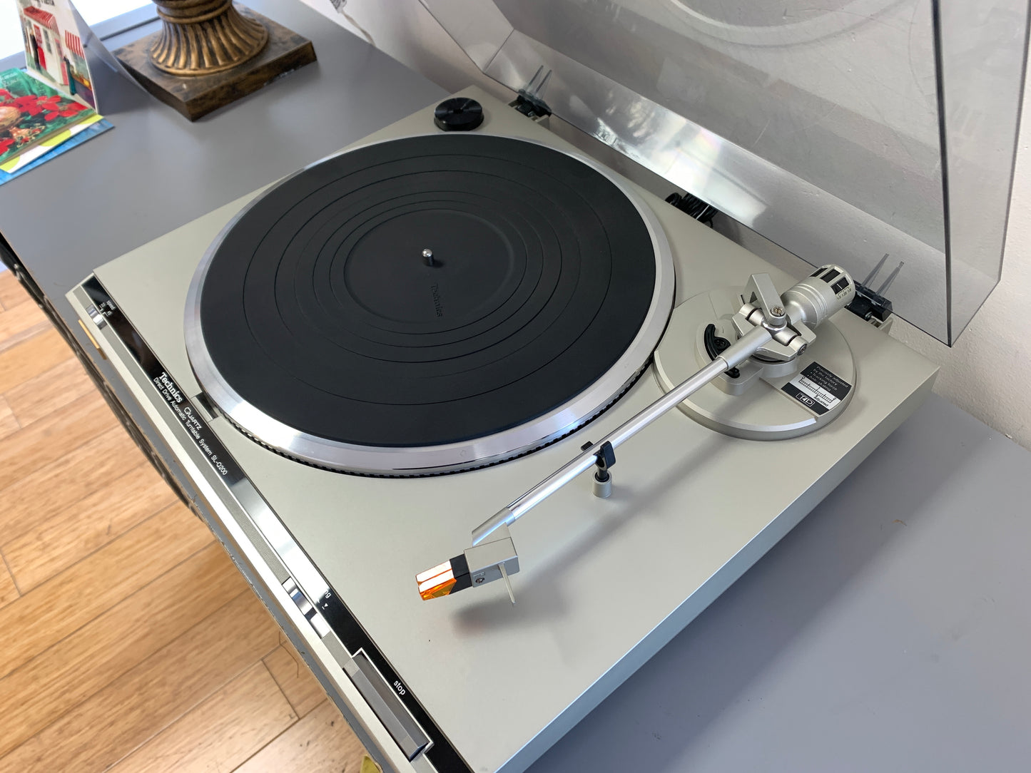 Technics SL Q-200 Turntable