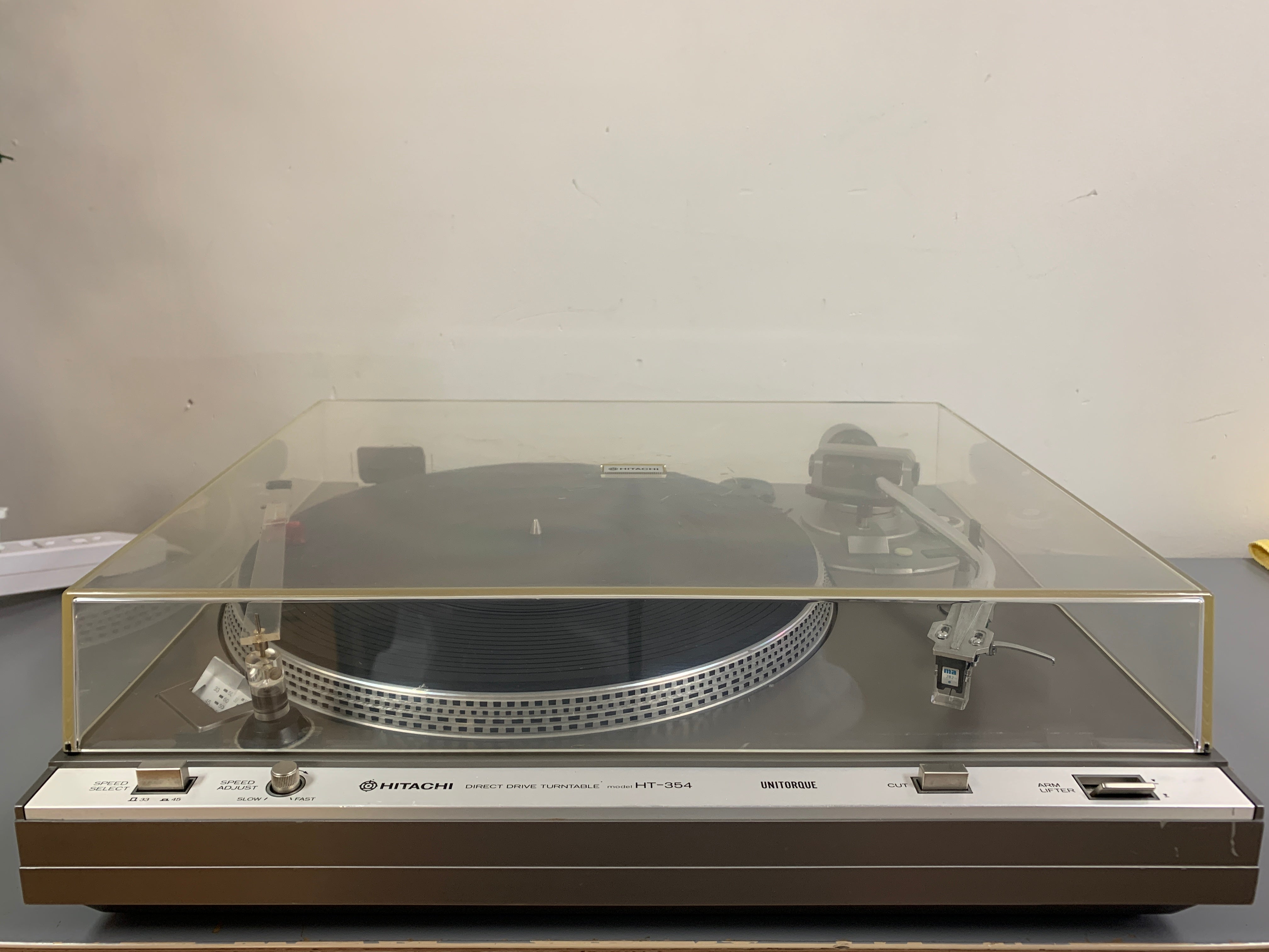 Hitachi direct drive popular turntable