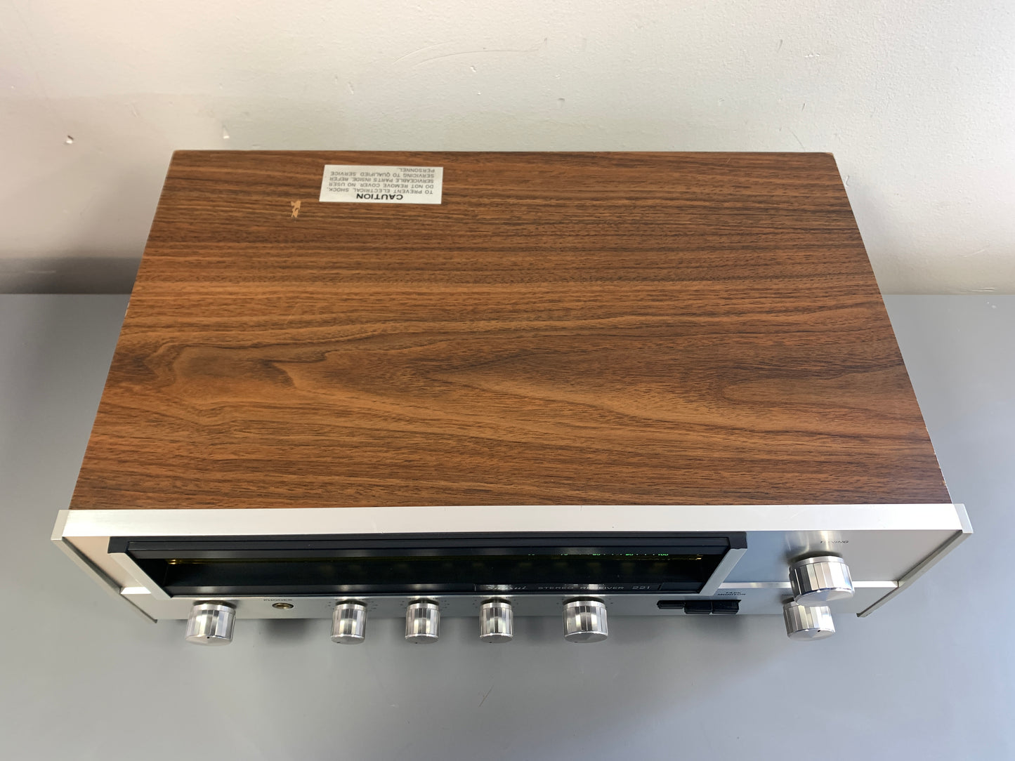 Sansui 221 Stereo Receiver