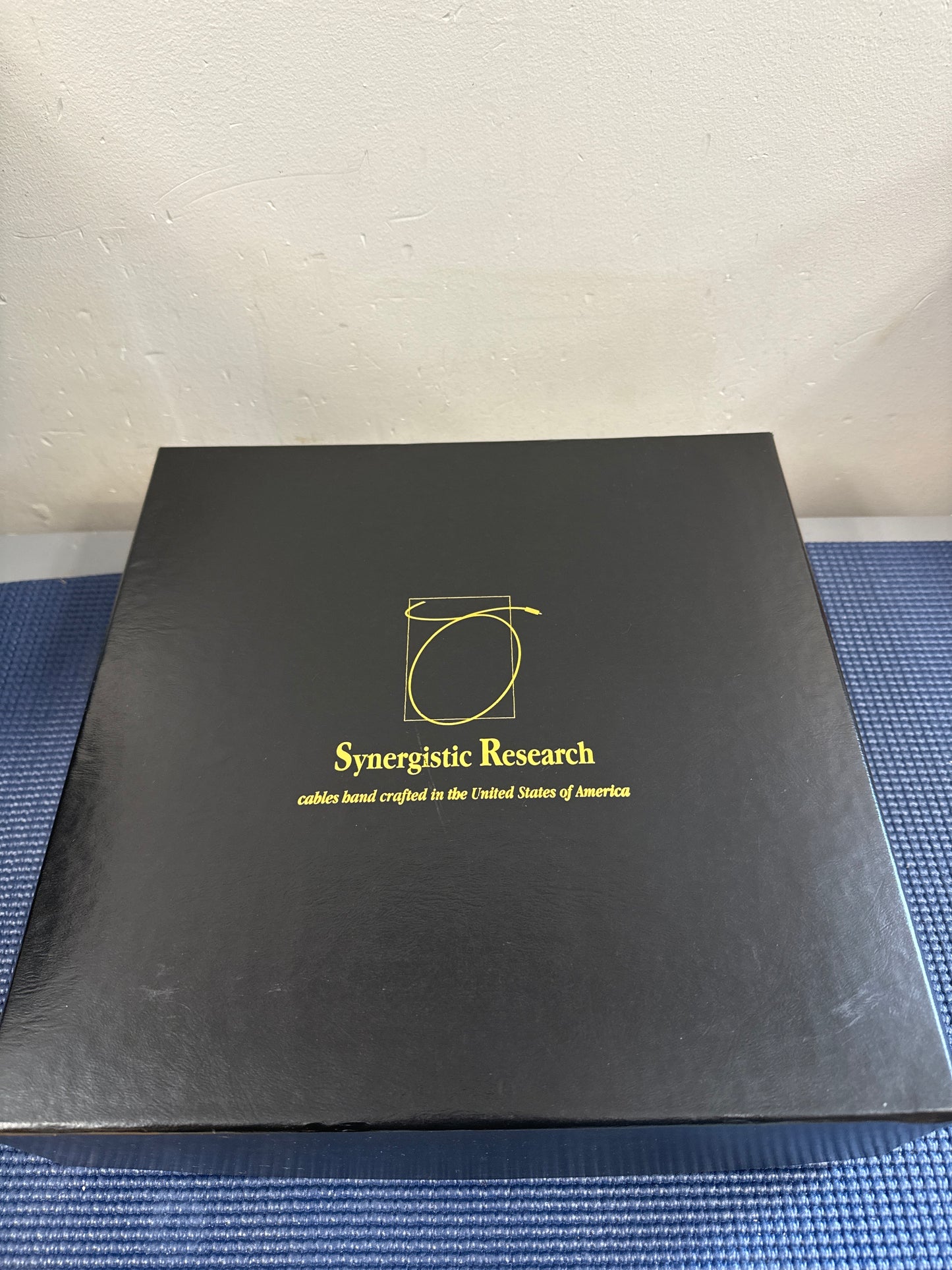 Synergistic Research Resolution Reference X2 Series XLR/XLR interconnect * Power Supply * Box