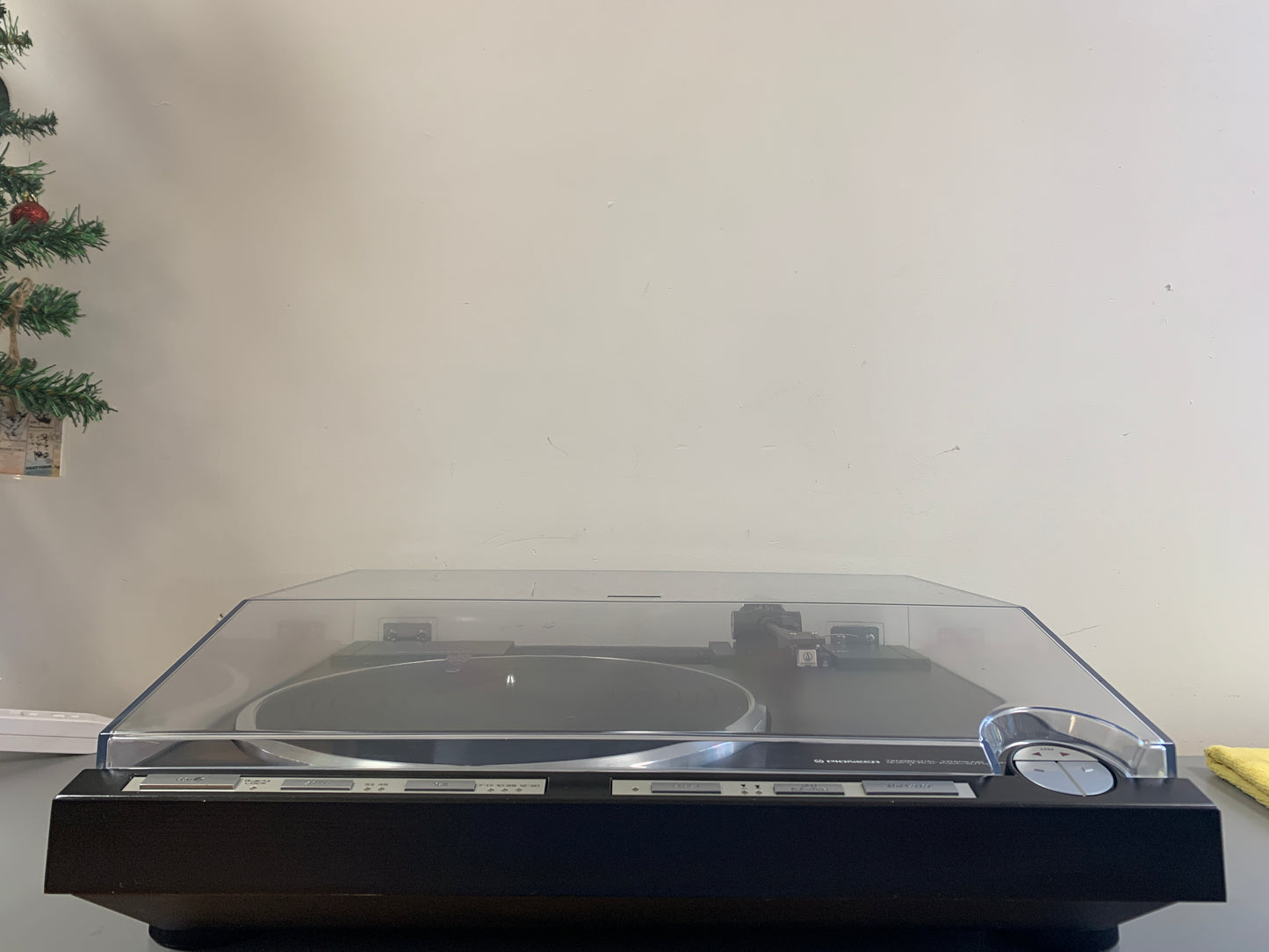 Pioneer PL-L1000A Turntable