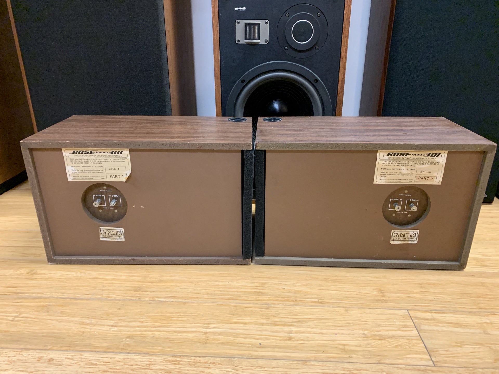 Bose 301 hot sale speakers