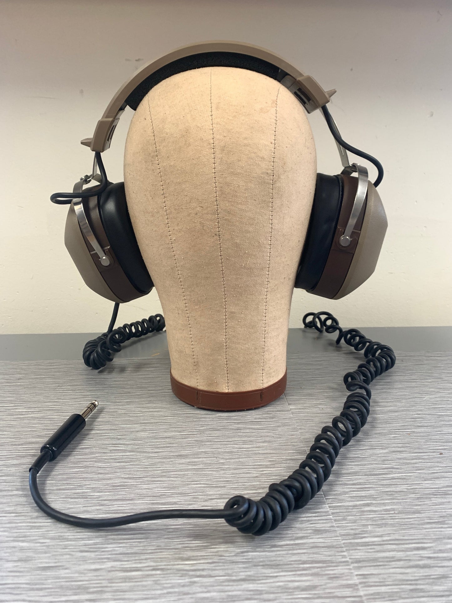 Realistic Pro-20 Stereo Headphones