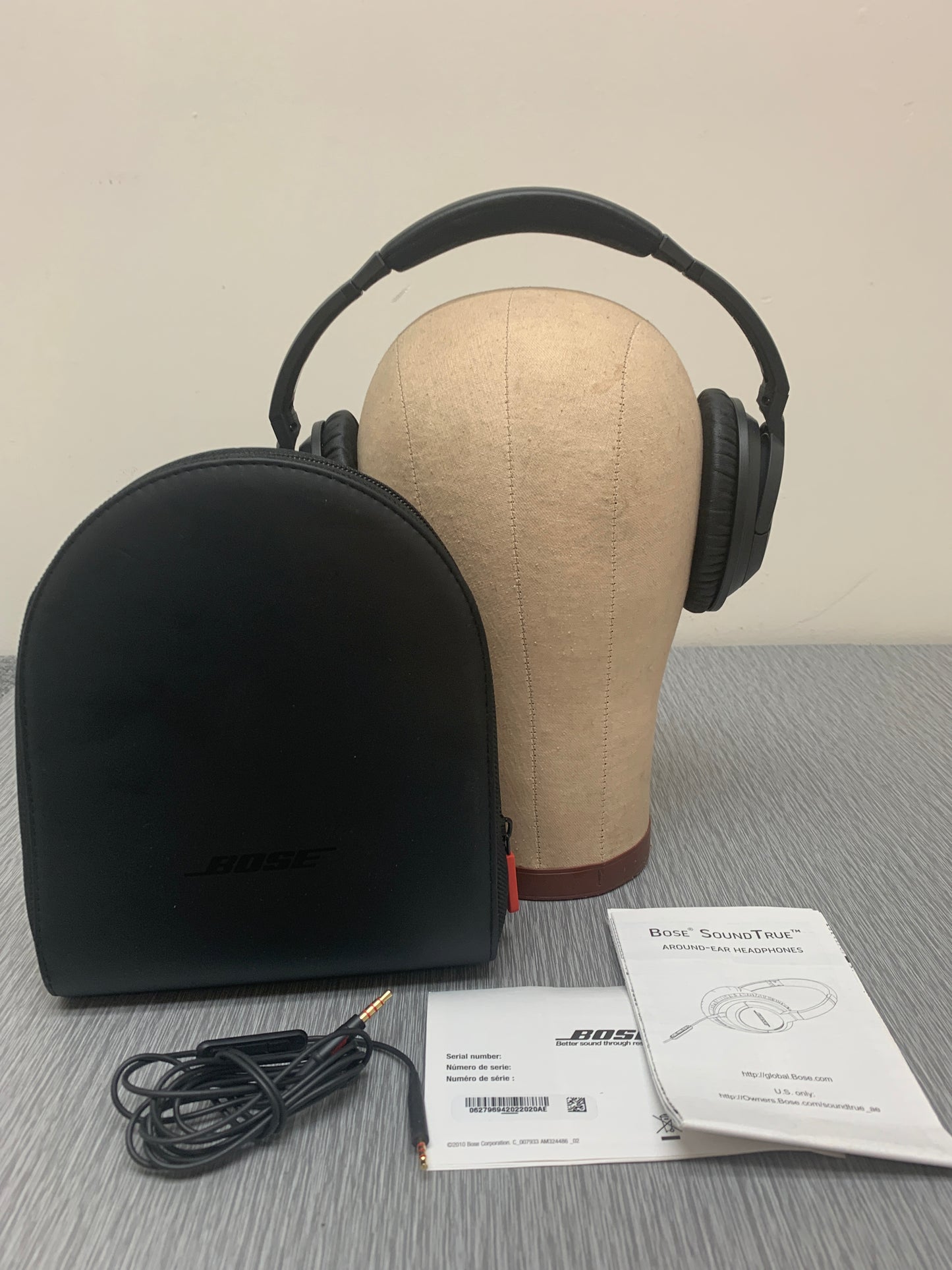 Bose SoundTrue Around-Ear Headphones w/ Case & Instructions