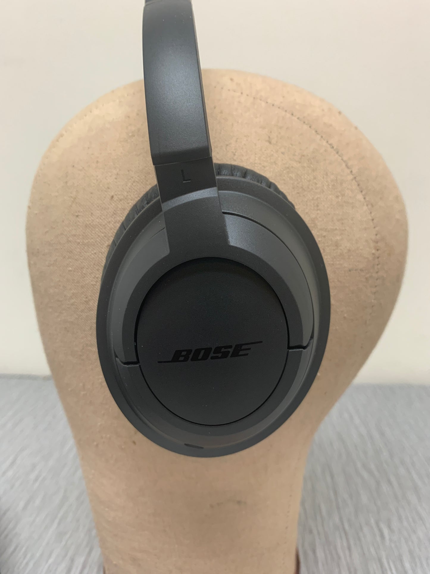 Bose SoundTrue Around-Ear Headphones w/ Case & Instructions