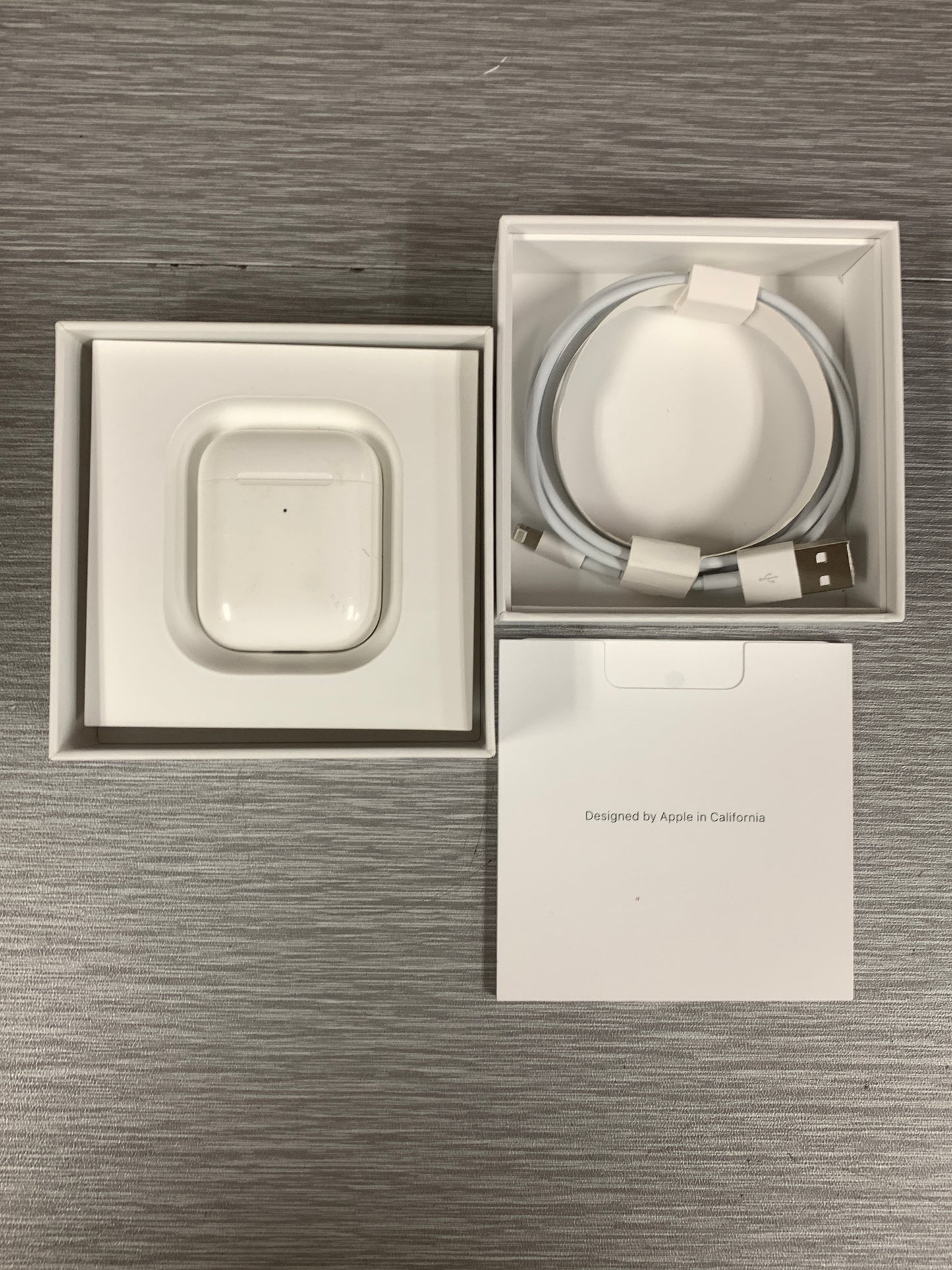 AirPods 1 w/ all accessories