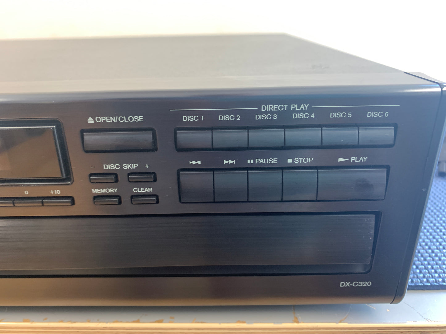 Onkyo DX-C320 CD Carousel * 6 Discs *