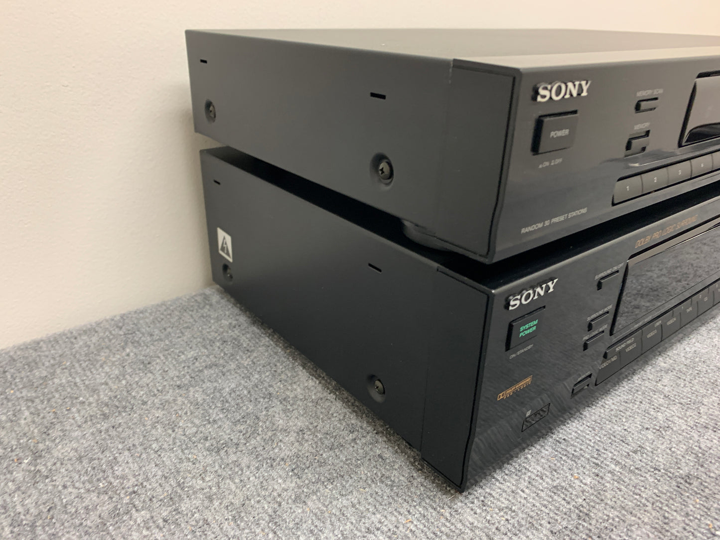 Sony TA-E741 Preamplifier & St-JX741 Tuner