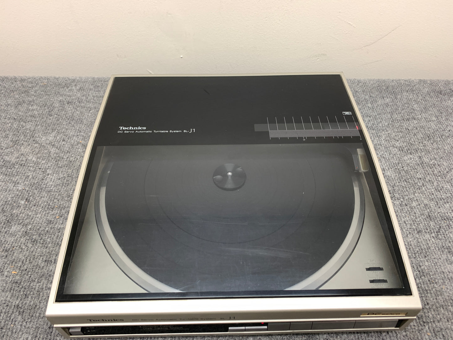 Technics SL-J1 Linear Tracking Turntable