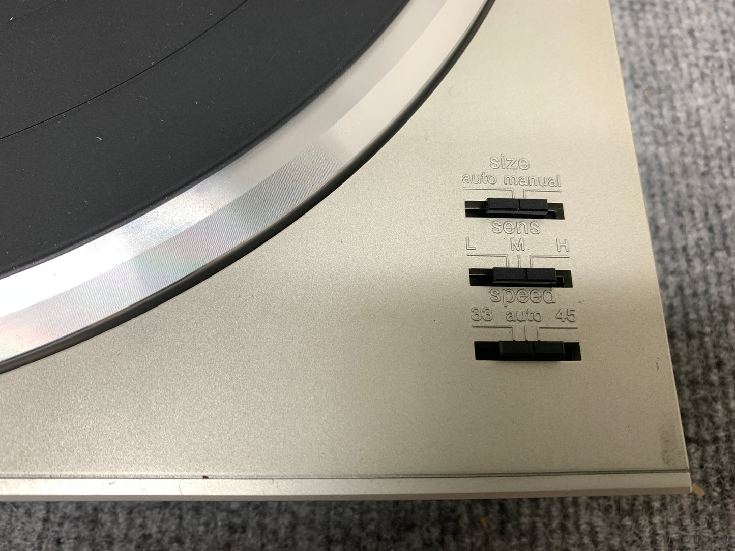 Technics SL-J1 Linear Tracking Turntable