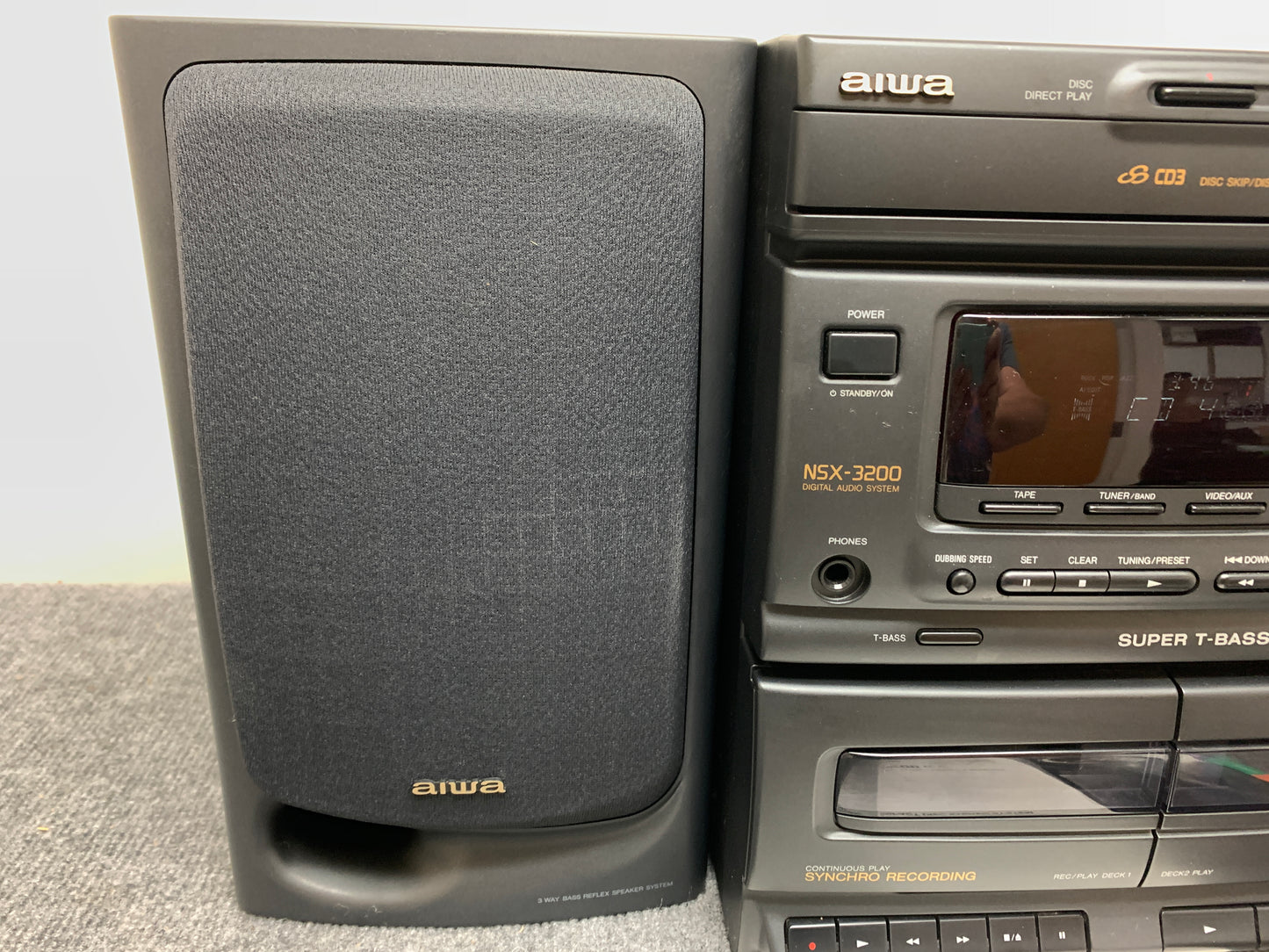 Aiwa NSX3200 Midi Stereo System * CD, Cassette, Radio, Speakers