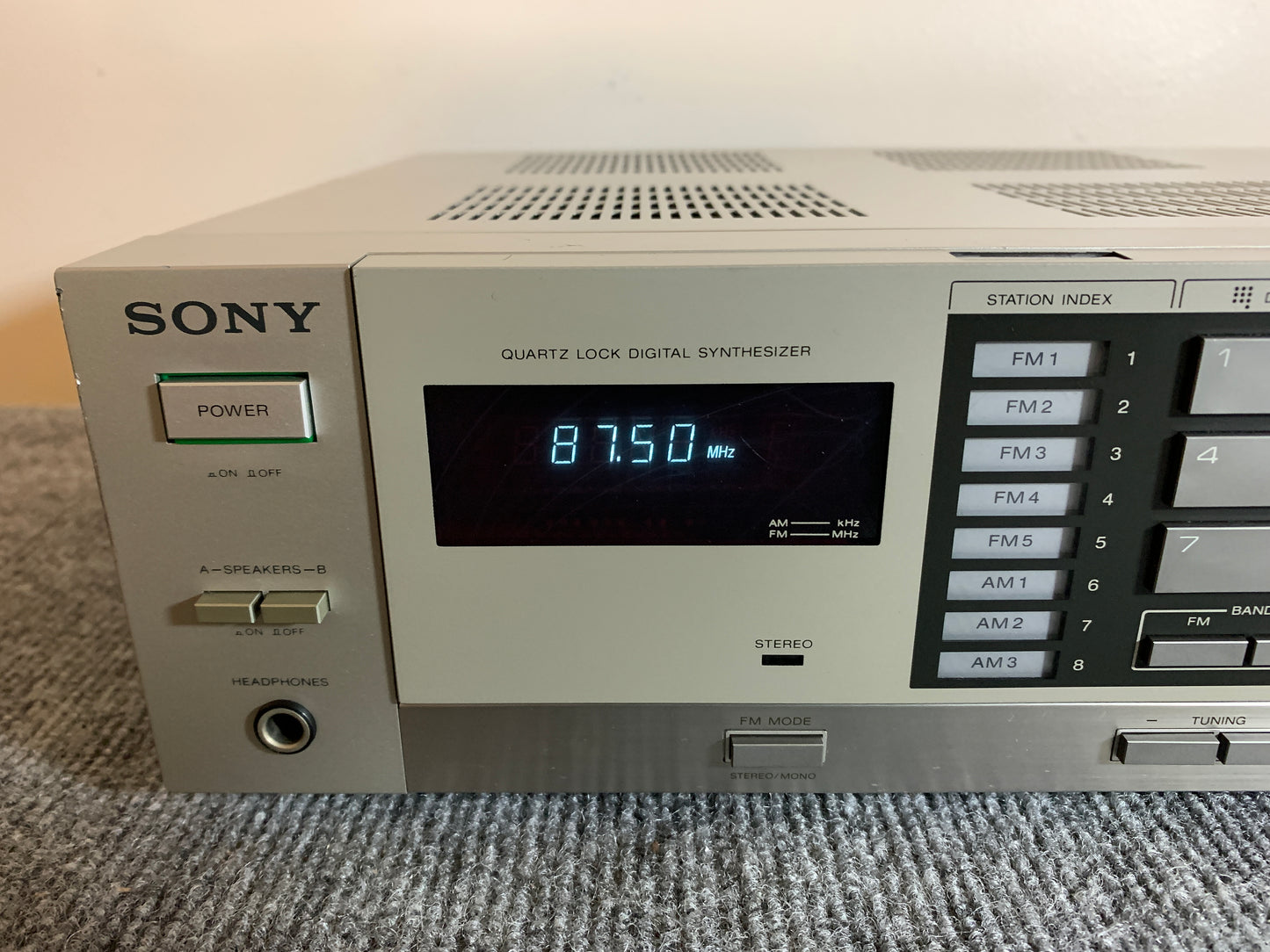 Sony STR-VX250  AM/FM Stereo Receiver