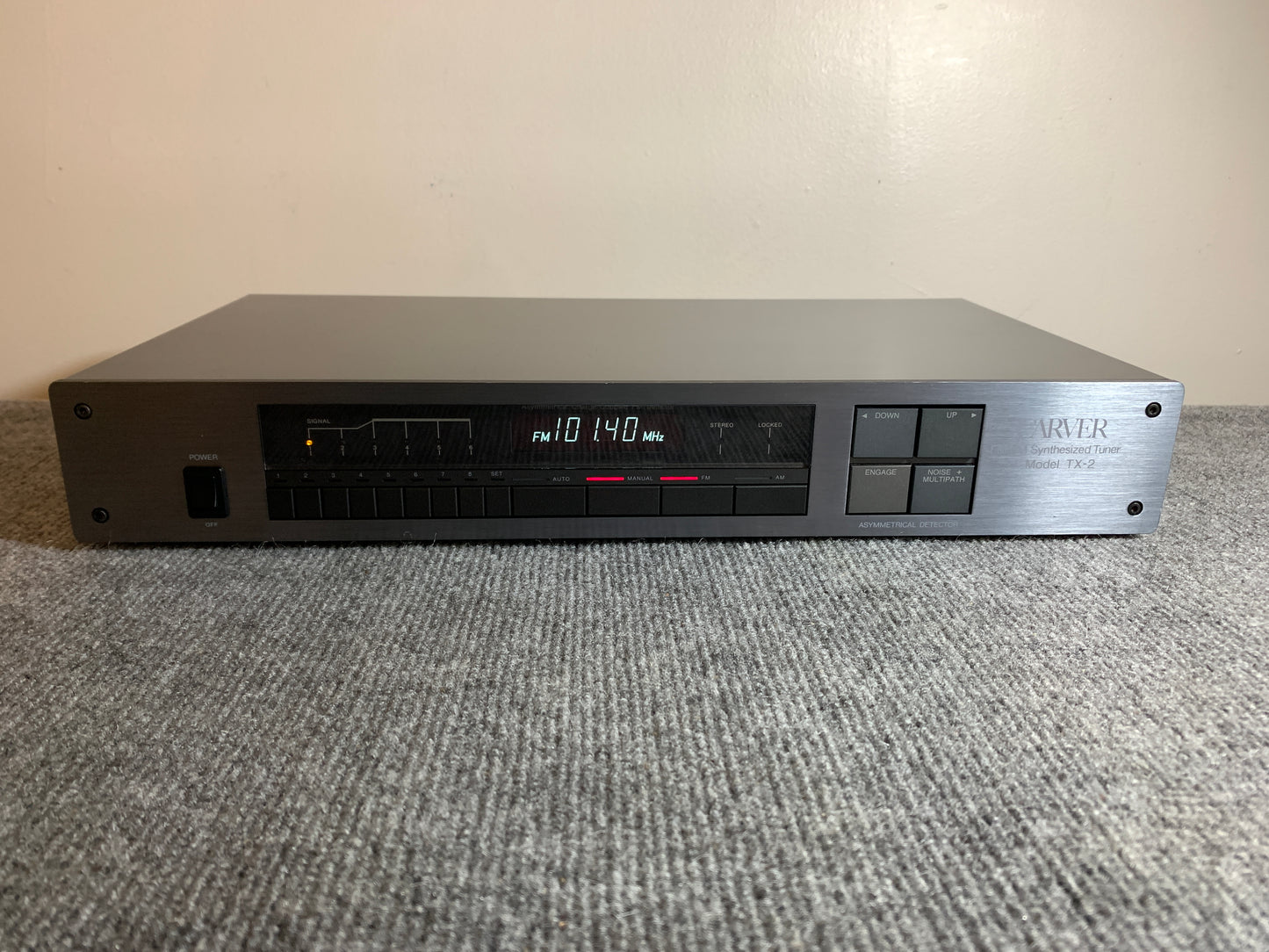 Carver TX-2 Stereo Tuner