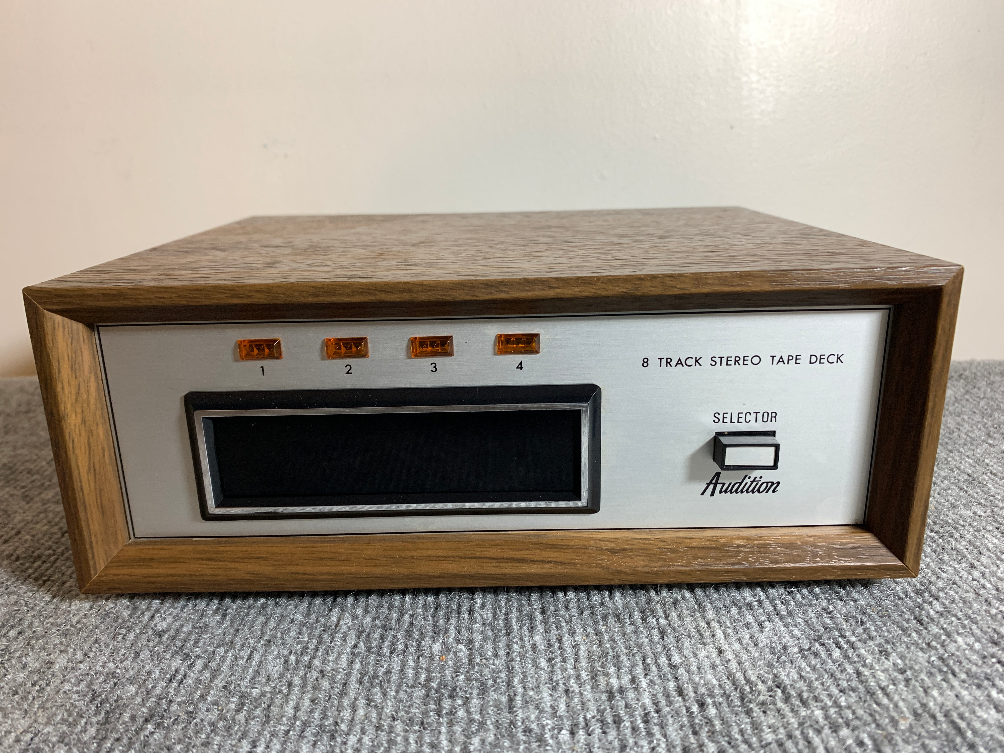 8 TRACK PLAYER outlet SERVICED