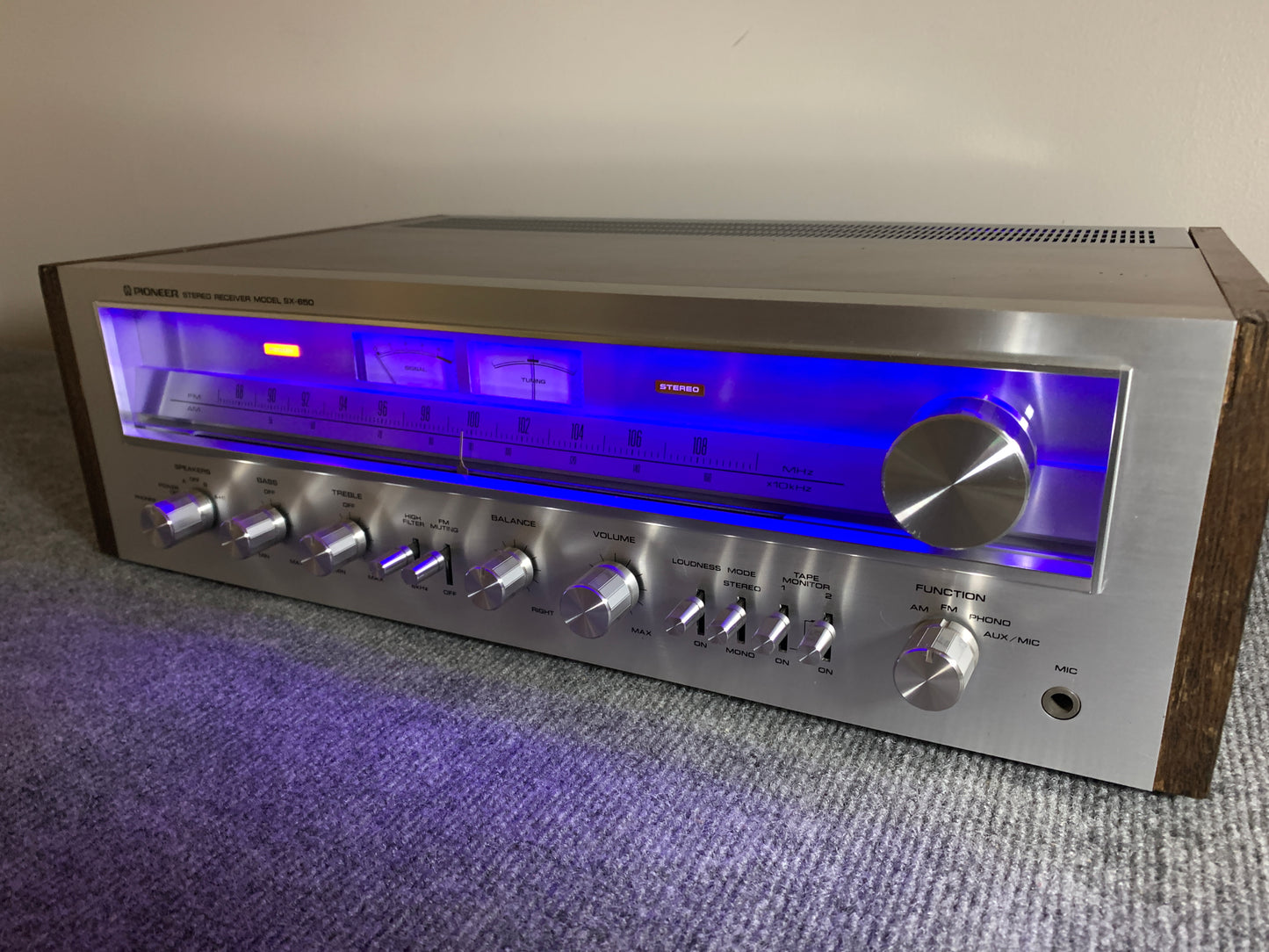 Pioneer SX-650 Stereo Receiver * Fully Serviced * Led Upgrade