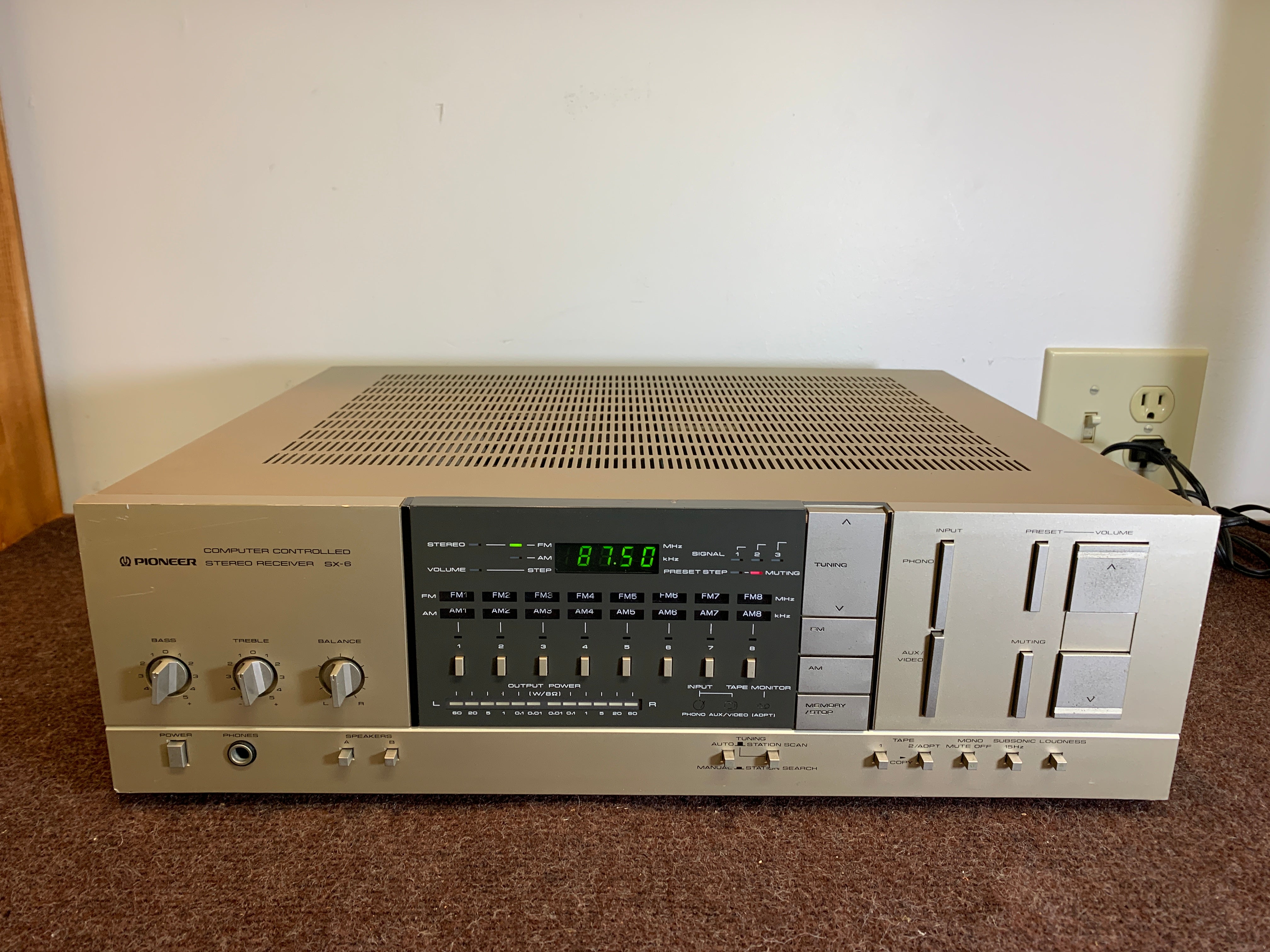 Vintage selling Pioneer SX-6 Computer Controlled Reciever