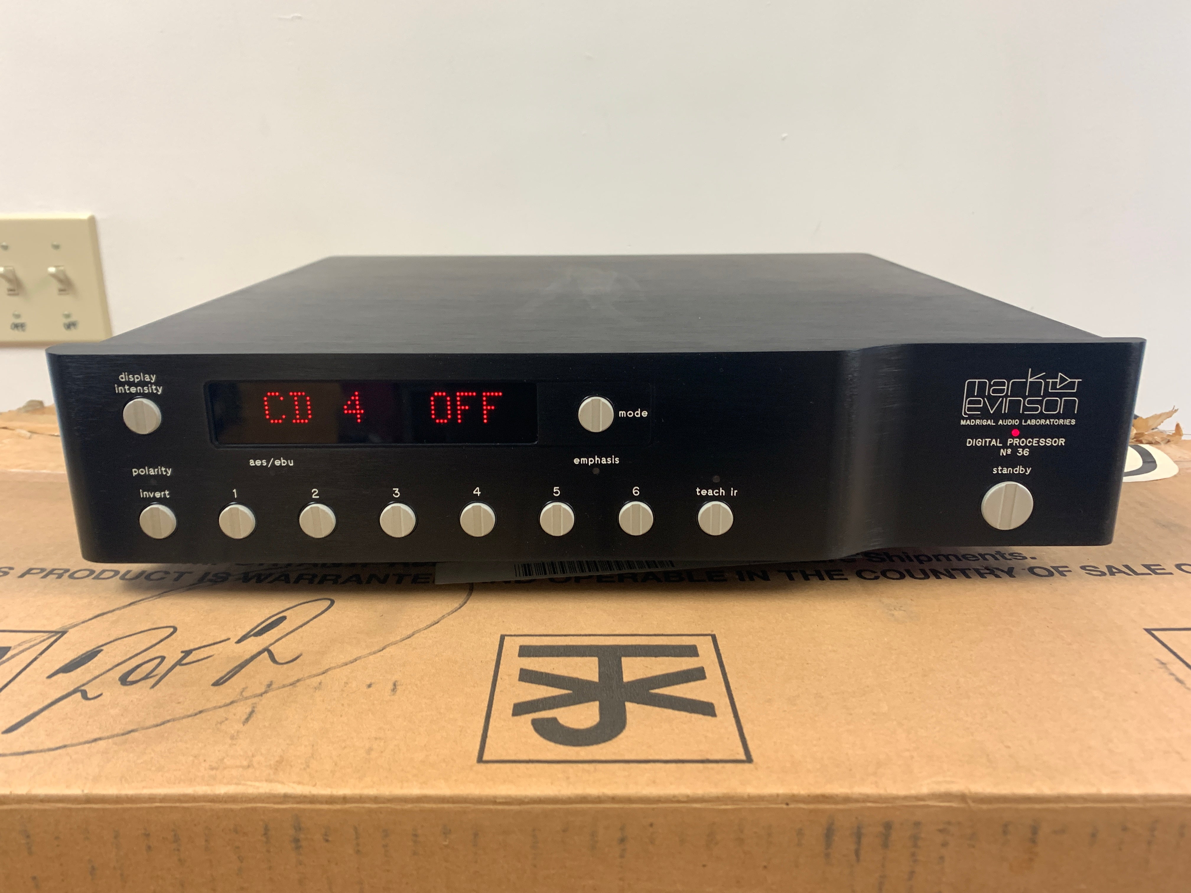 Mark Levinson No.36 * DAC Digital to Analog Converter * Original Box – The  Turntable Store