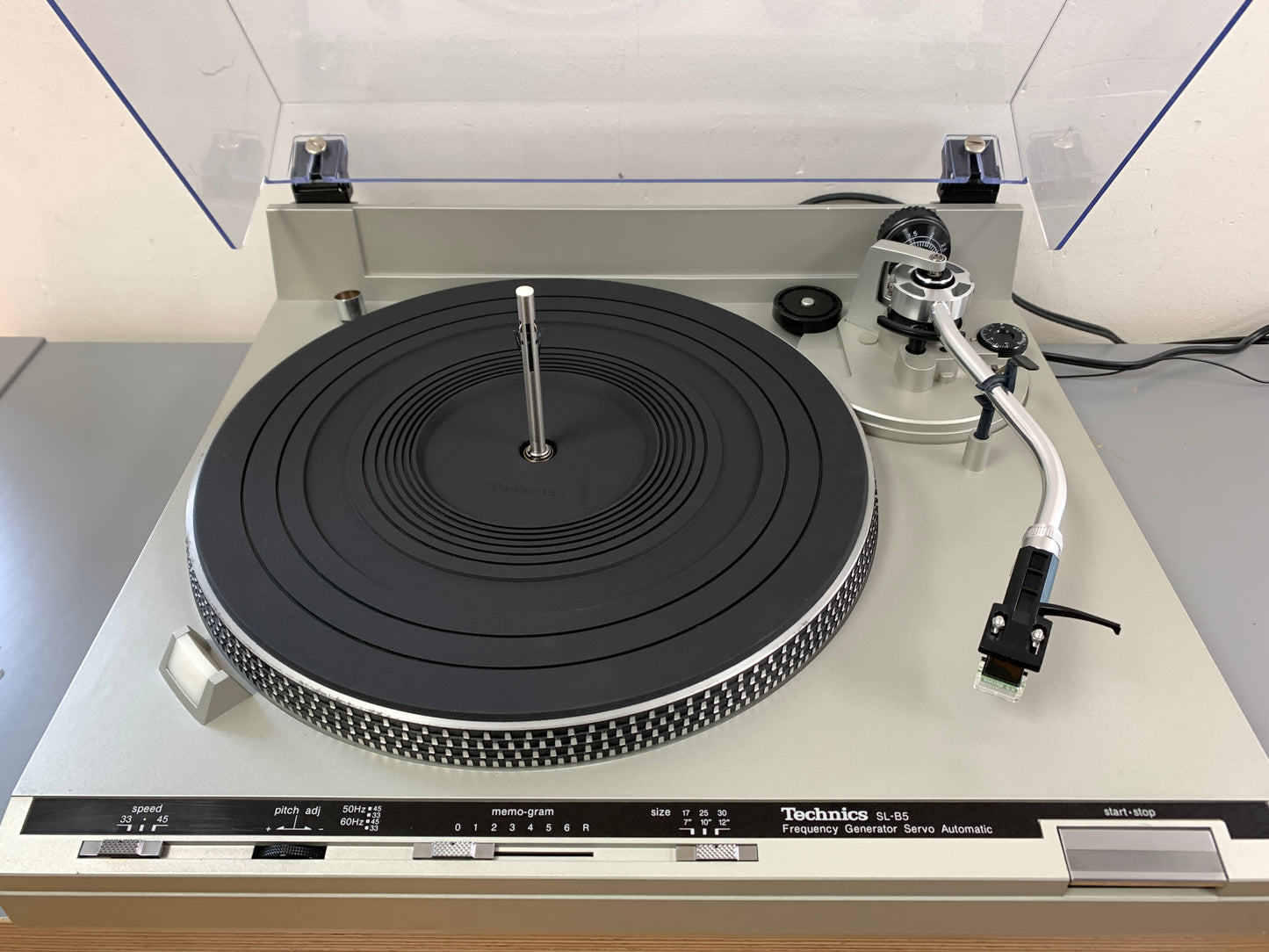 Technics SL-B5 Fully Automatic Record Changer 1980 * Shure Cartridge