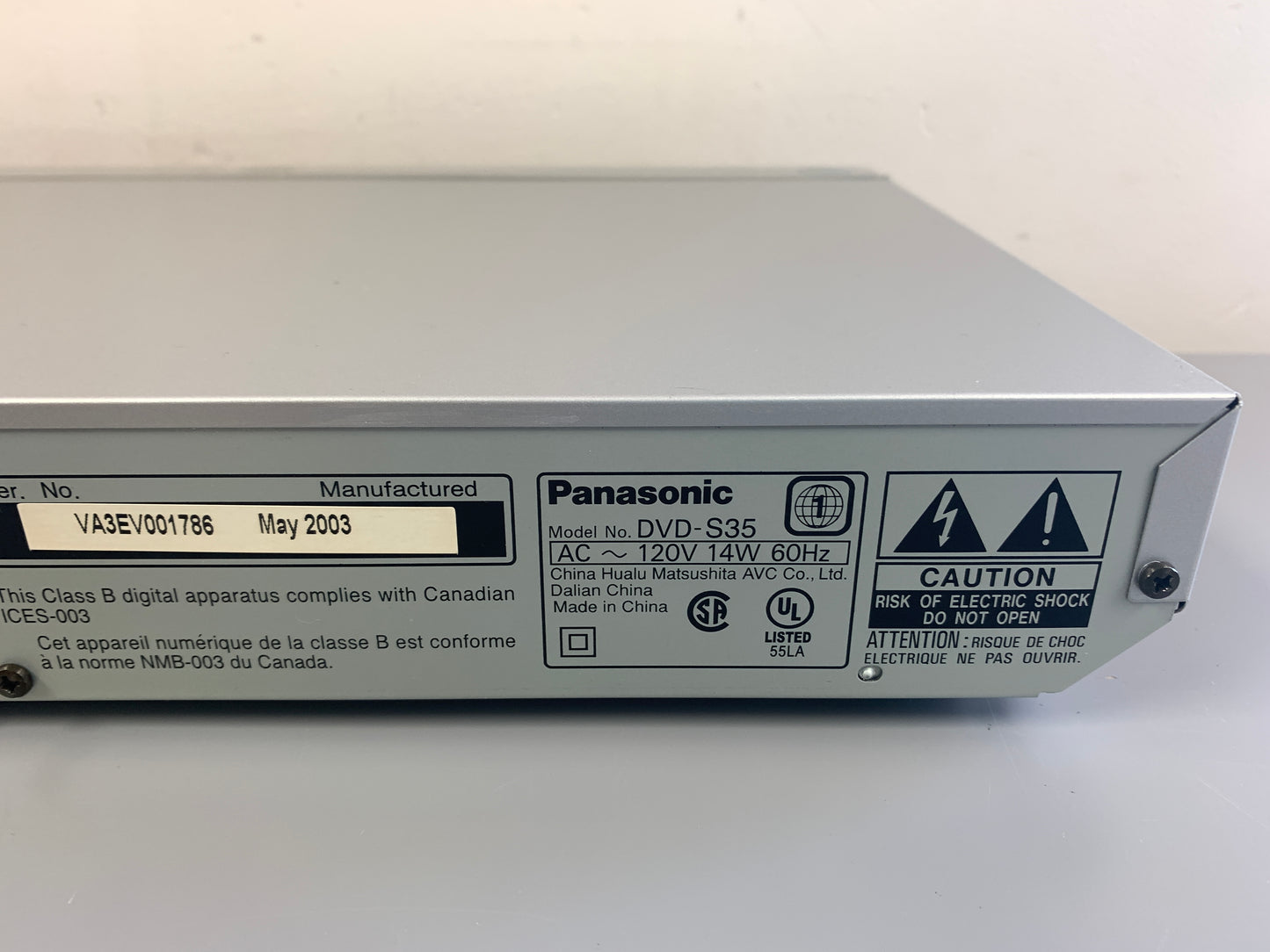 Panasonic DVD-S35 CD/DVD Player