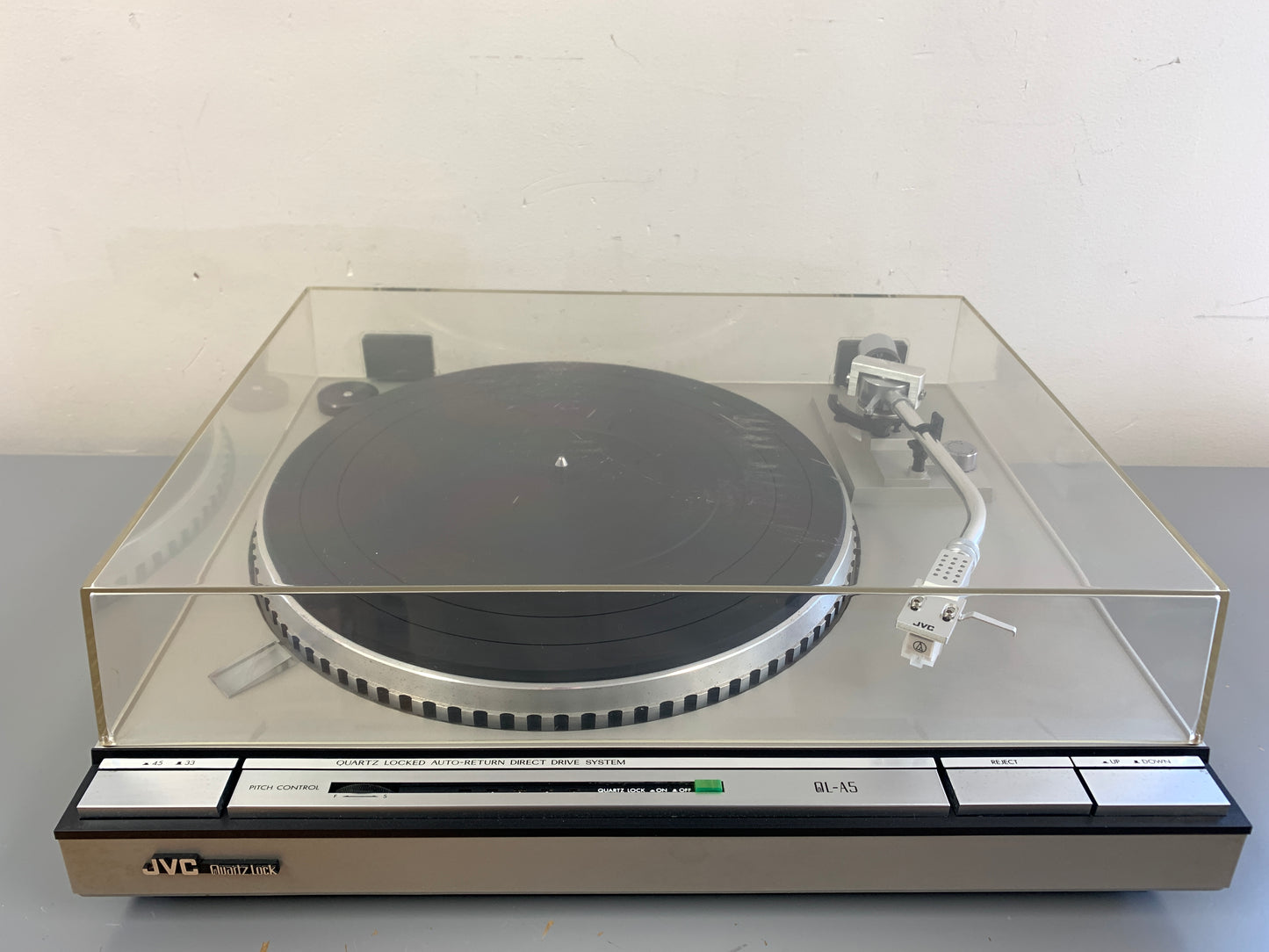 JVC QL-A5 Direct Drive Quartz Locked Turntable