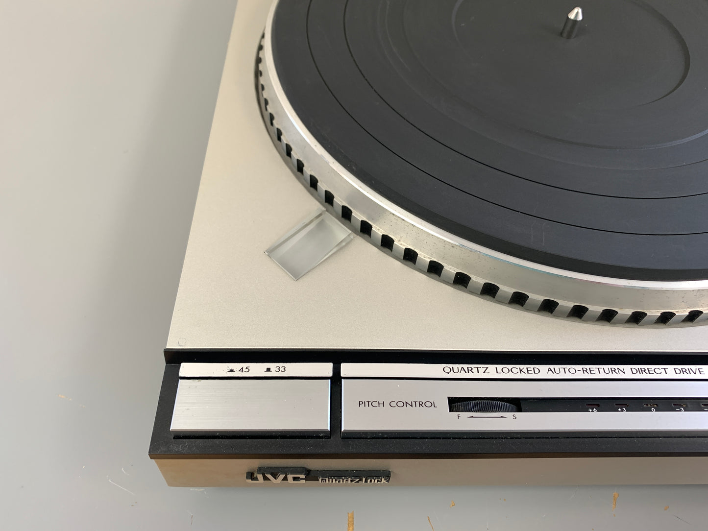 JVC QL-A5 Direct Drive Quartz Locked Turntable