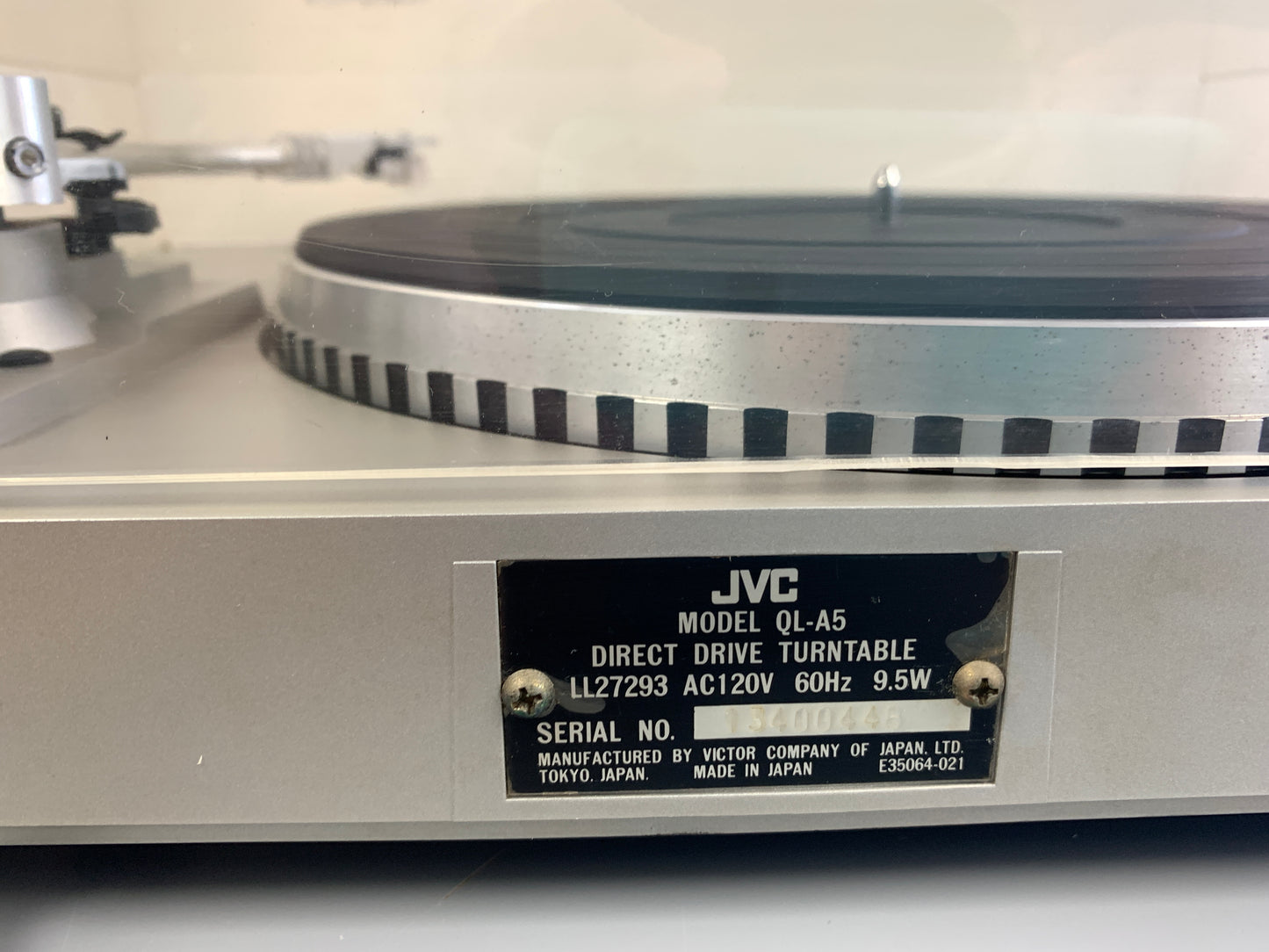 JVC QL-A5 Direct Drive Quartz Locked Turntable