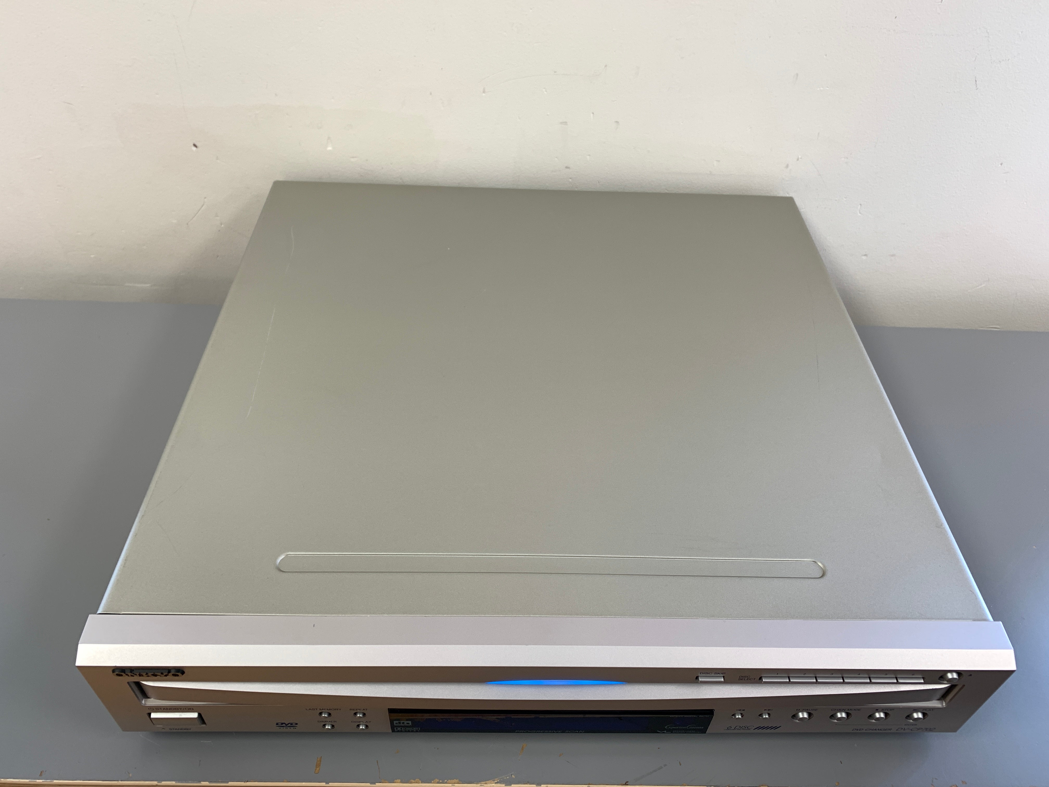 Onkyo DVD/CD/MP#/WMA6 Disk Changer DV-CP702 No Remote Tested shops & Working