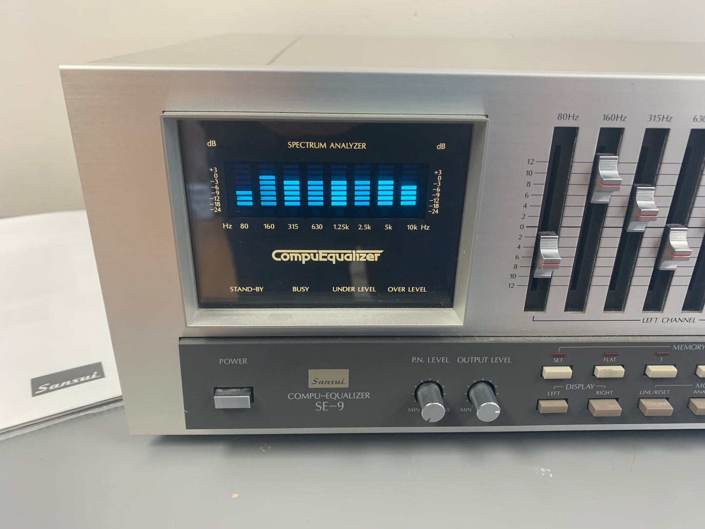 Sansui SE-9 Graphic Equalizer and Spectrum Analyzer * Technics RP-3800E Microphone